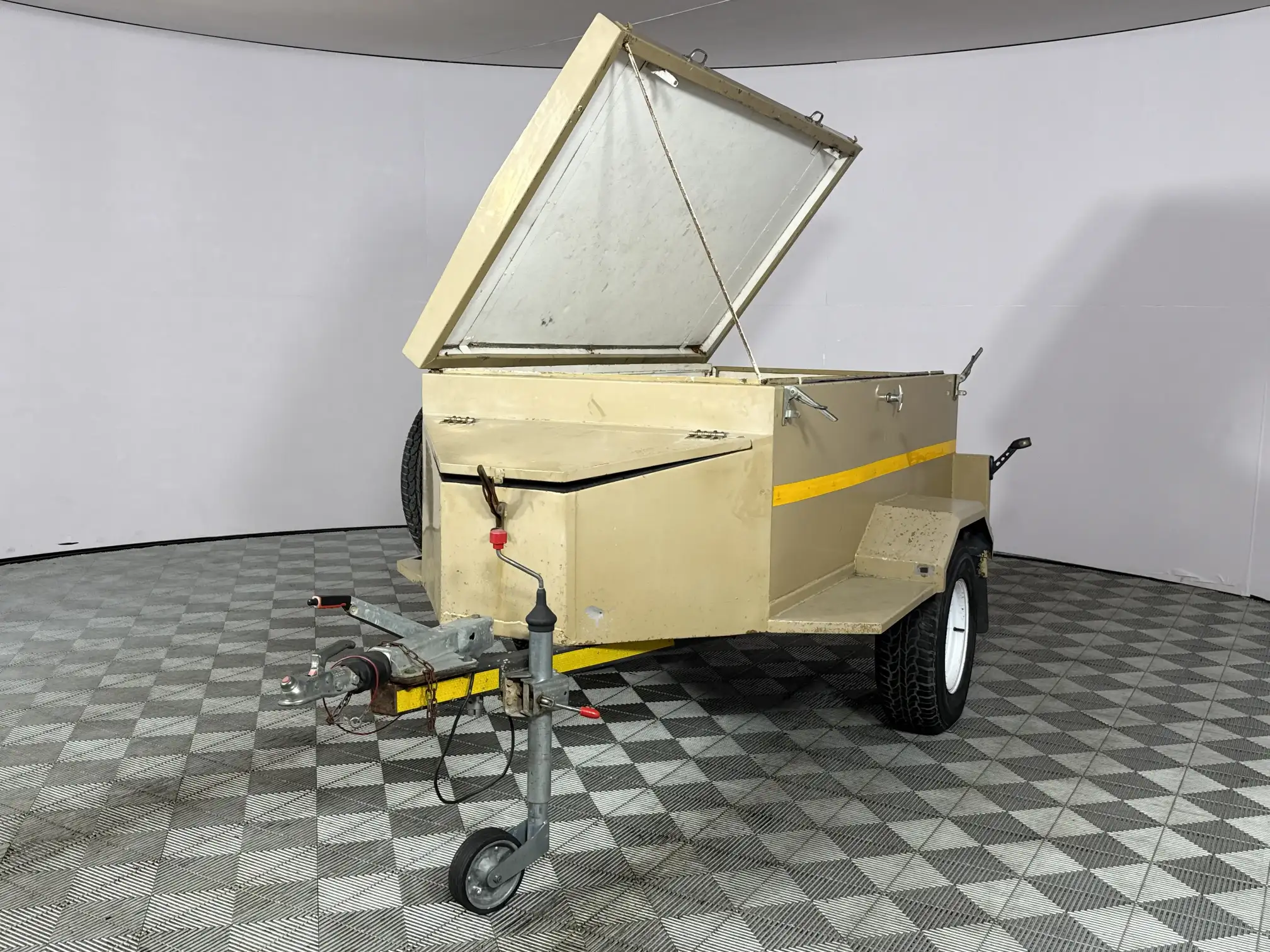 2017 Custom Camping