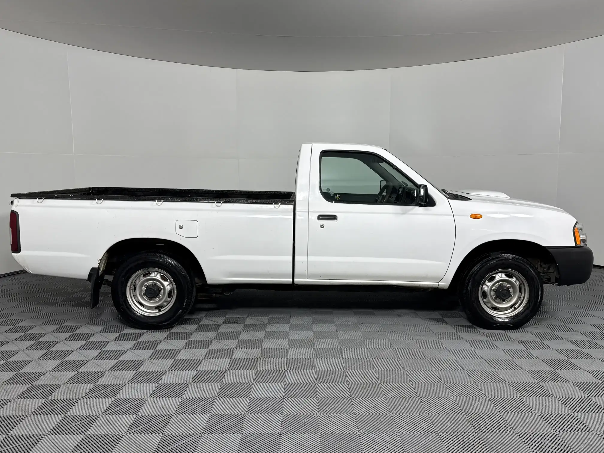Nissan Hardbody