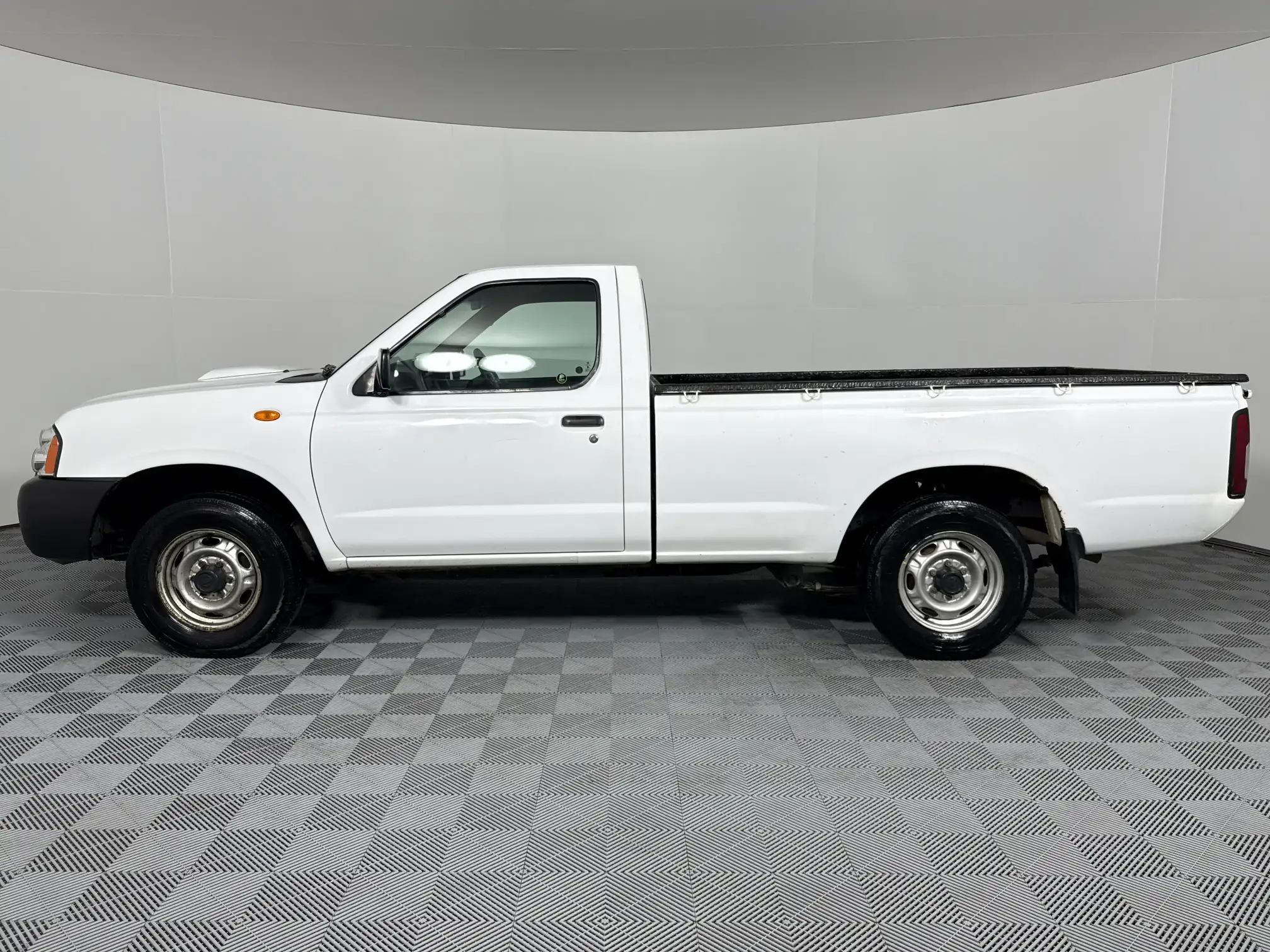 Nissan Hardbody