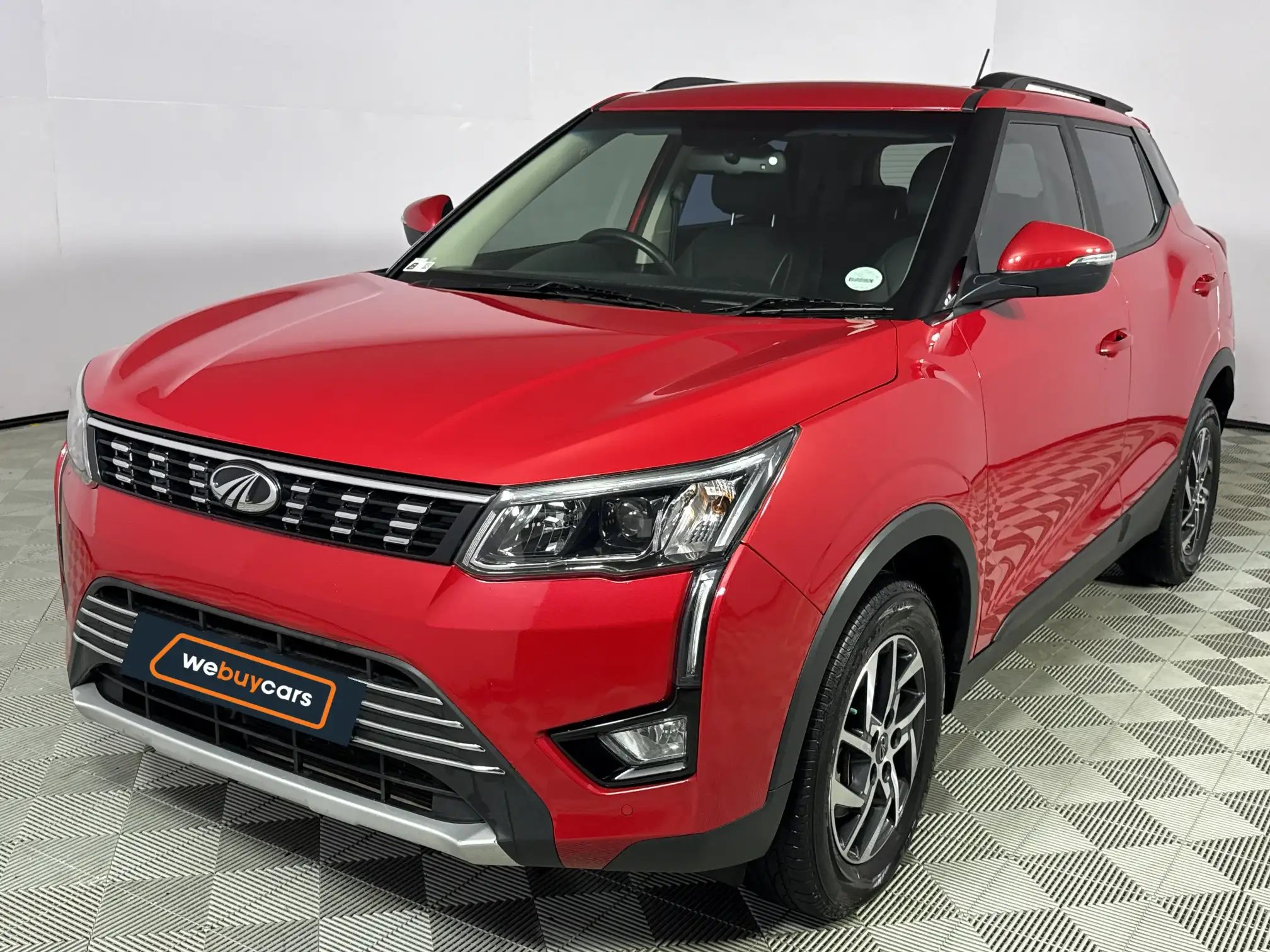 2022 Mahindra Xuv300