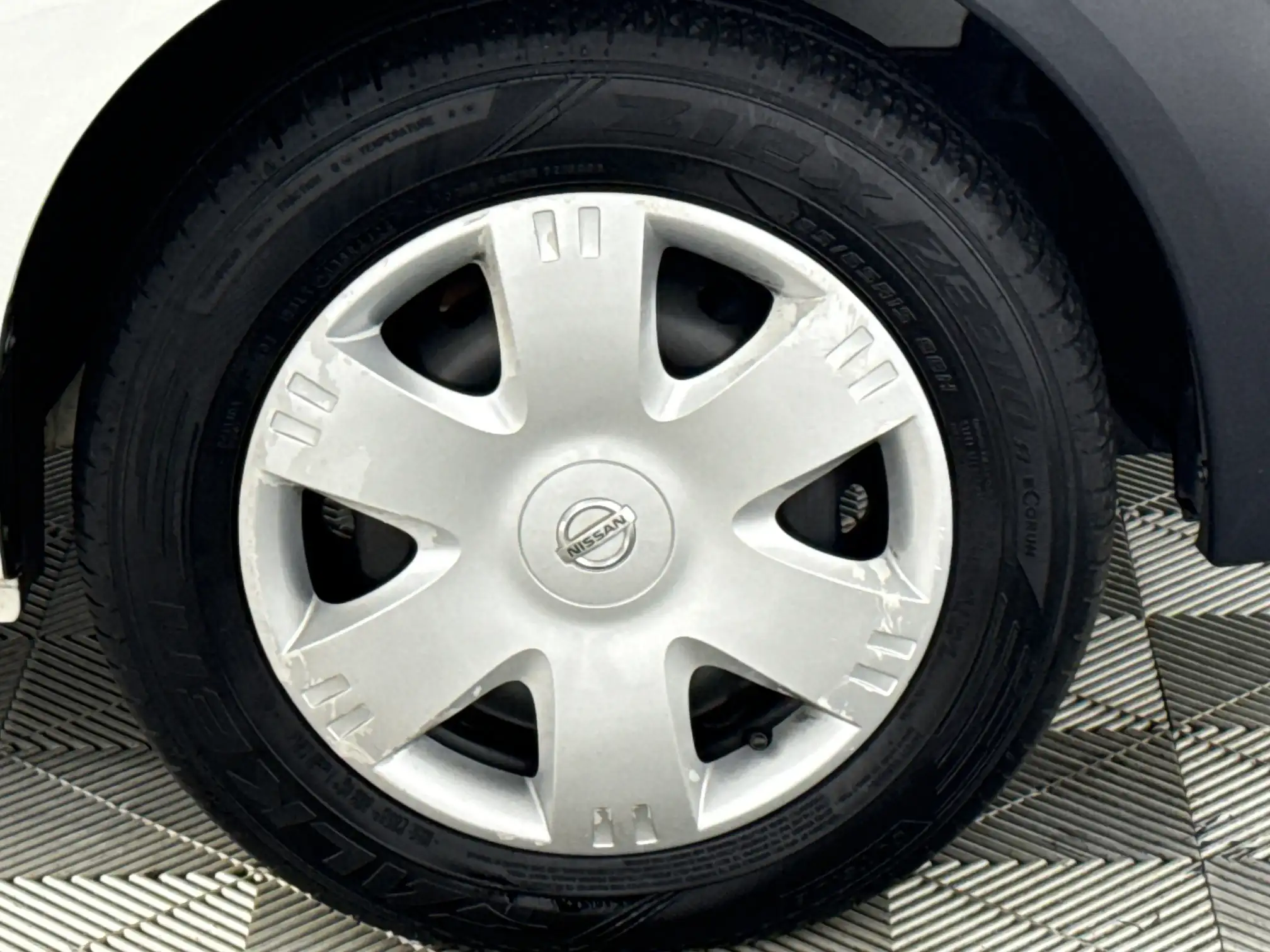 Nissan NP200