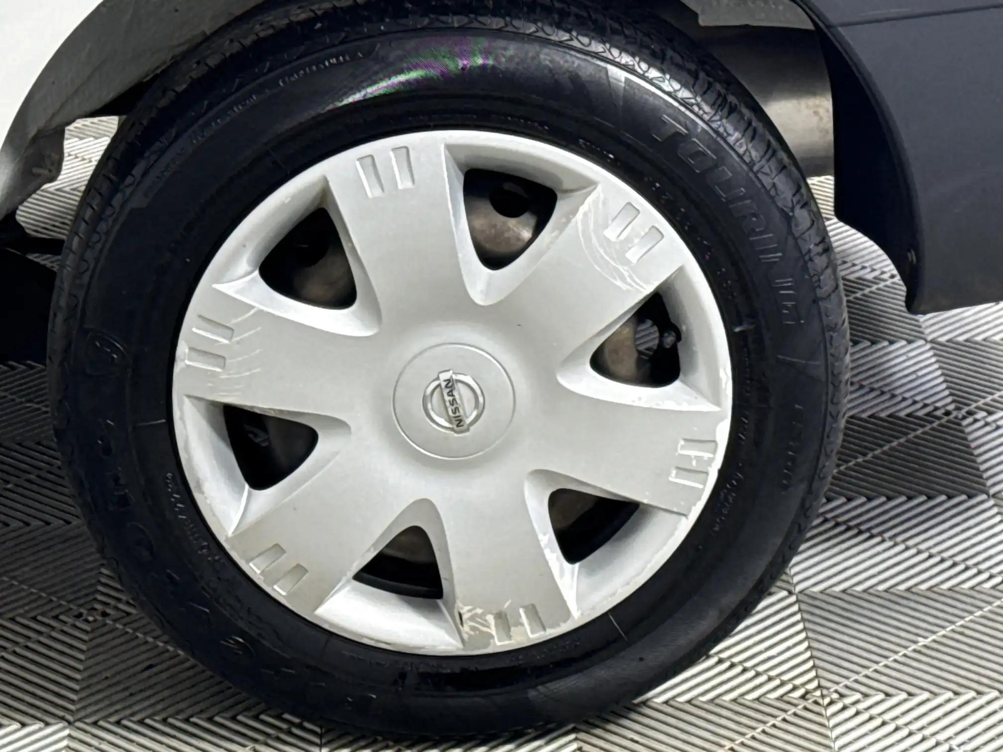 Nissan NP200