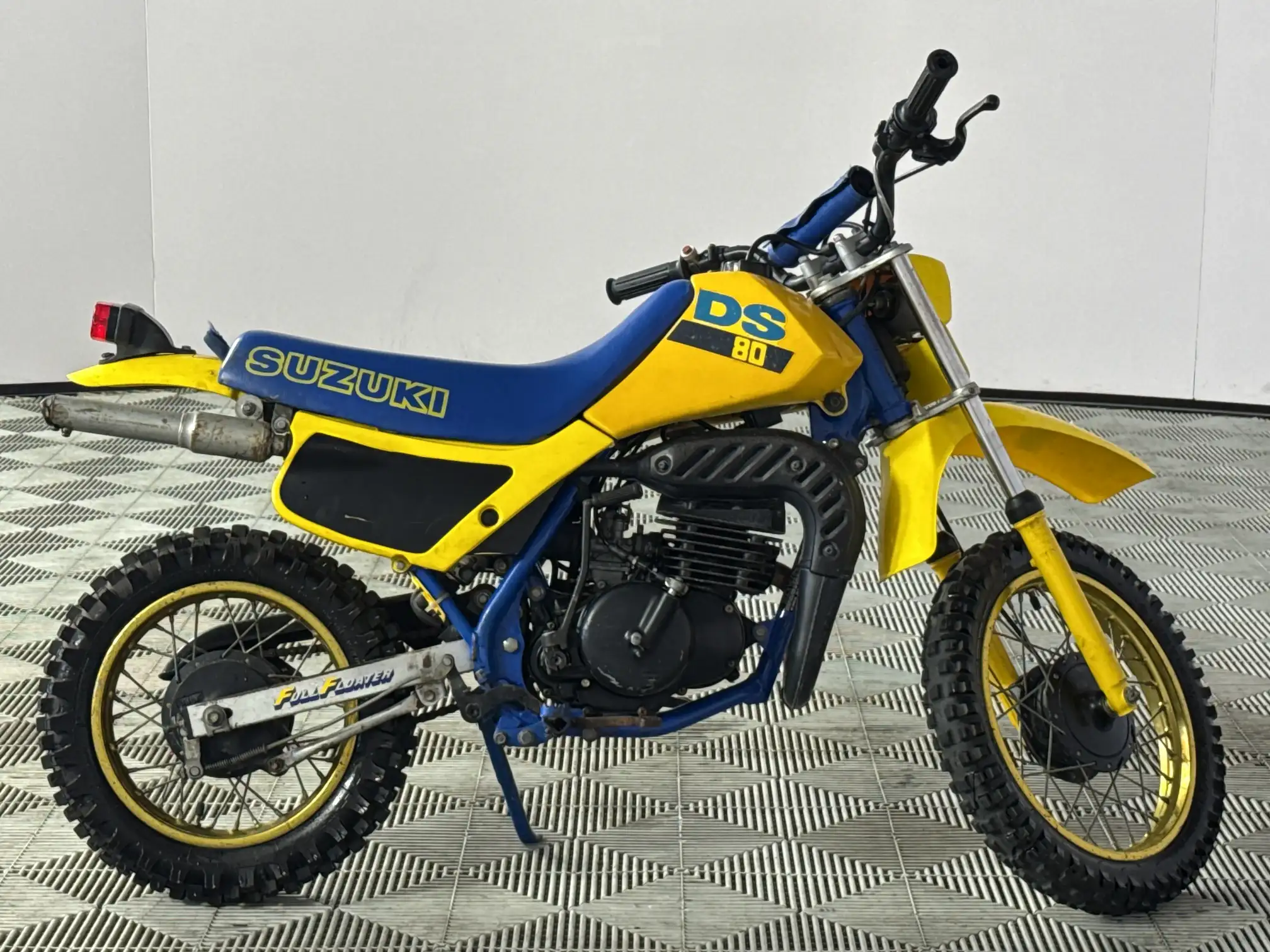 Suzuki DS