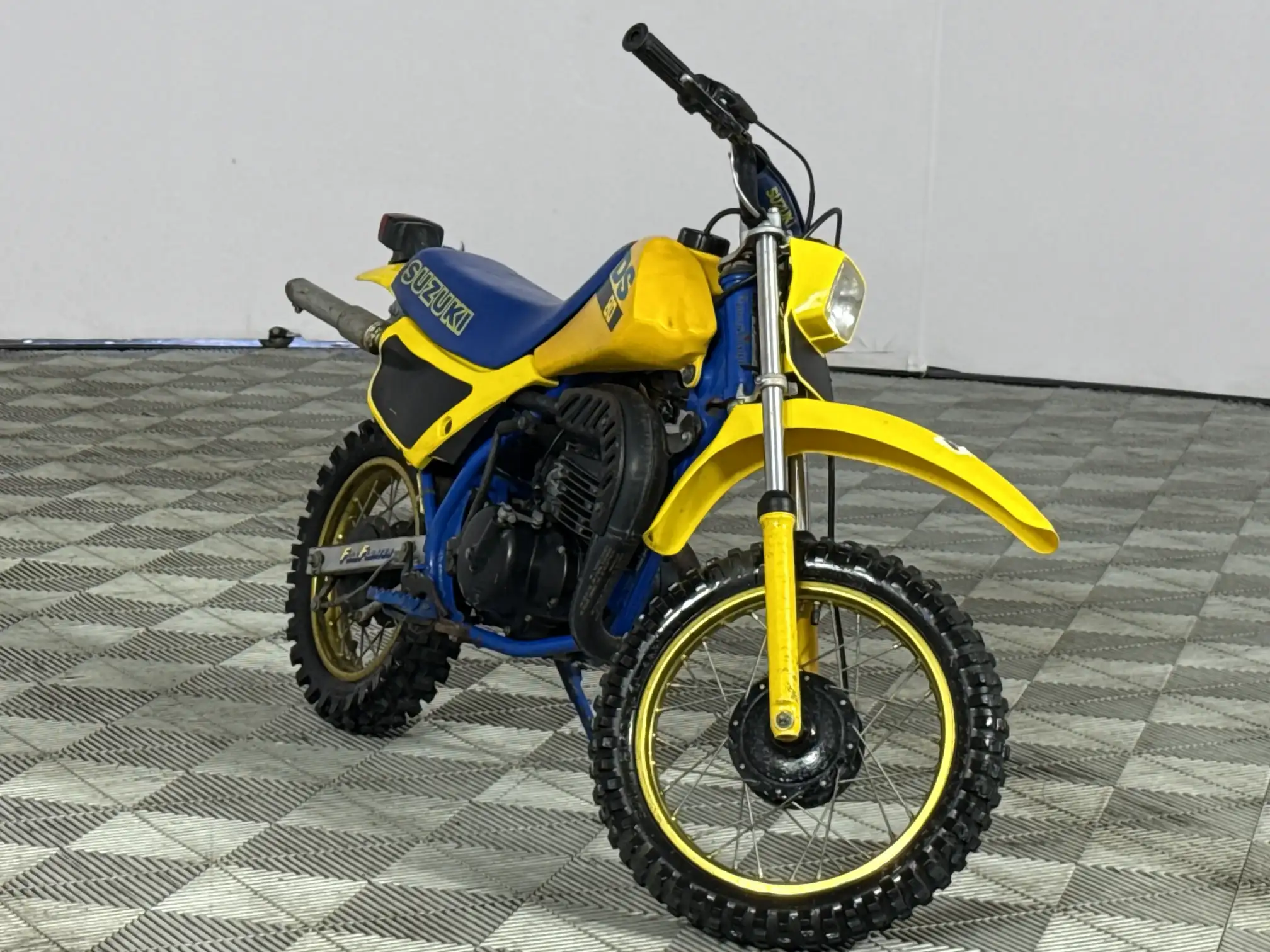 Suzuki DS