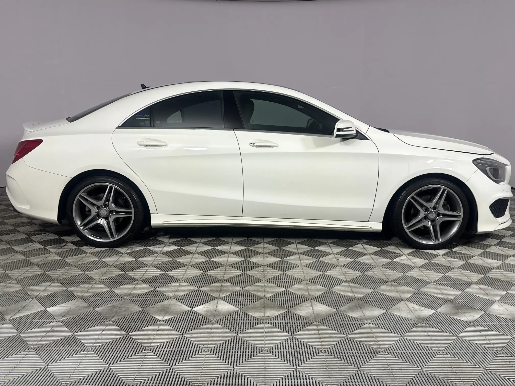Mercedes-Benz CLA