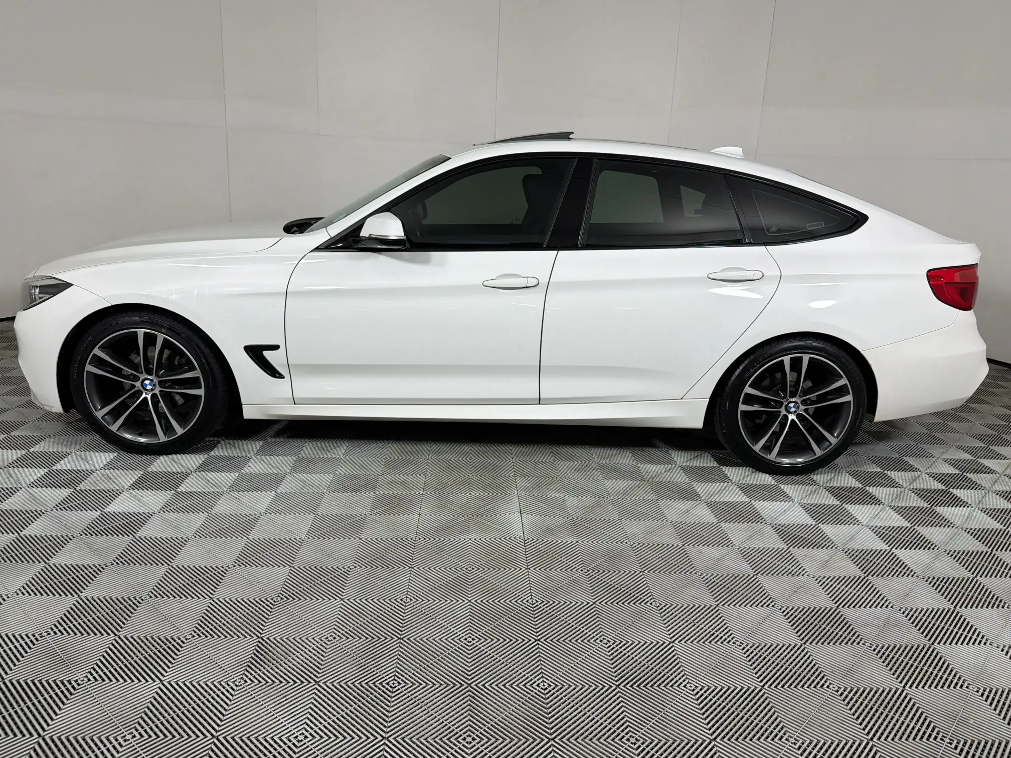 BMW 3 Series GT