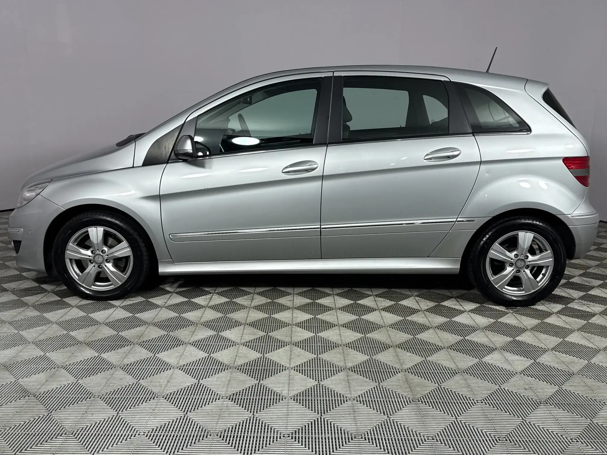 Mercedes-Benz B Class