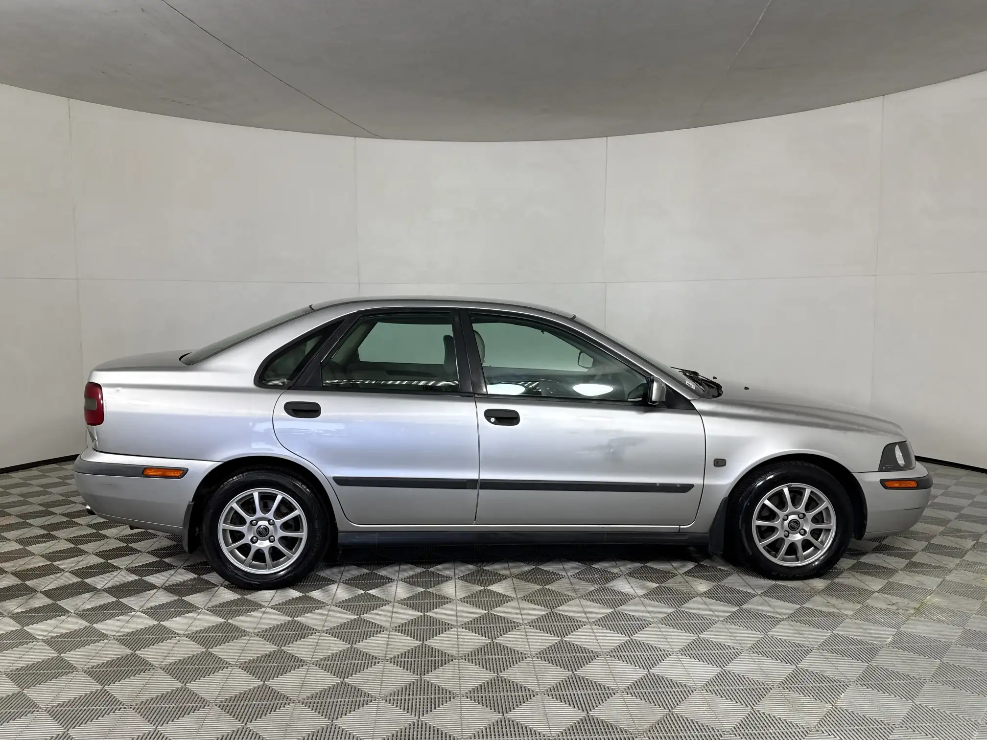 Volvo S40