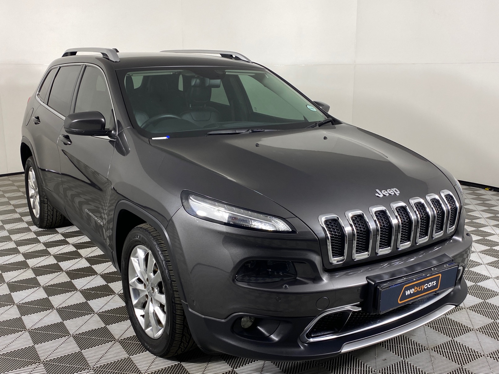 Used 2015 Jeep Cherokee 3.2 Limited Auto for sale WeBuyCars