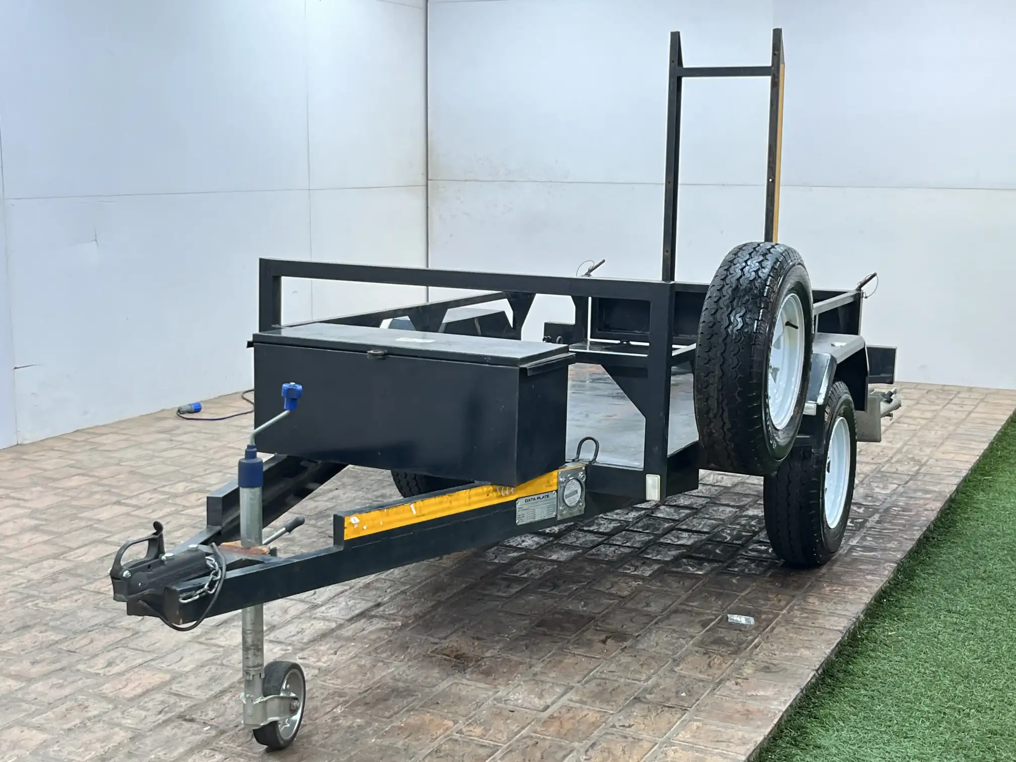Custom Flatbed