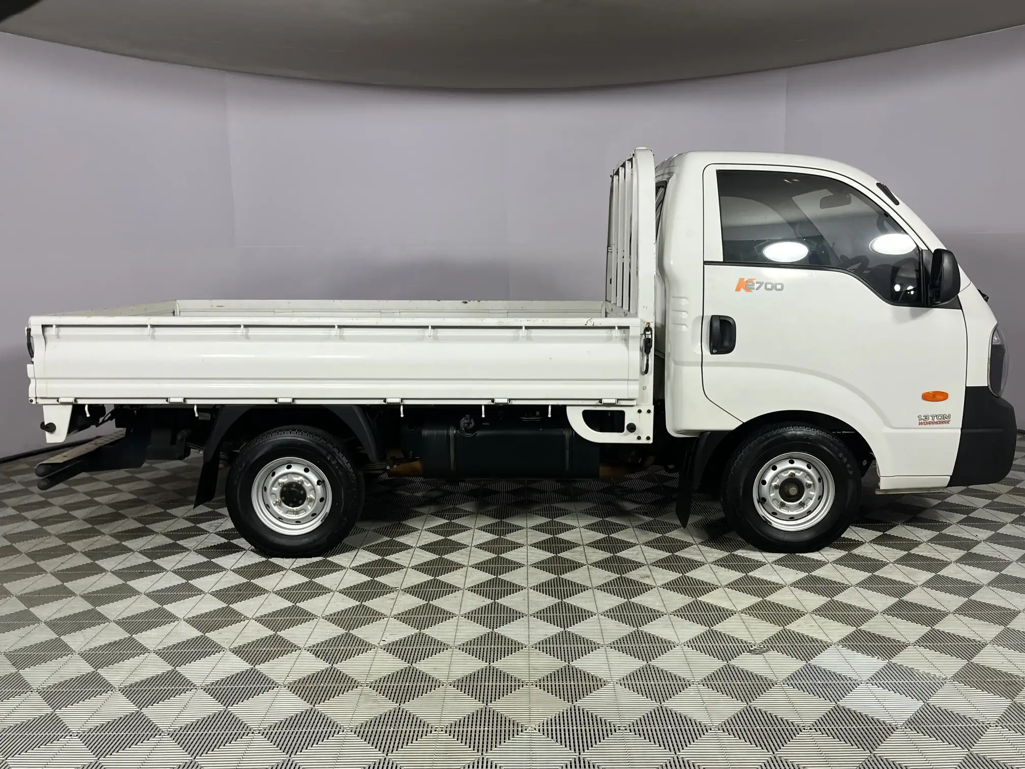 KIA K 2700