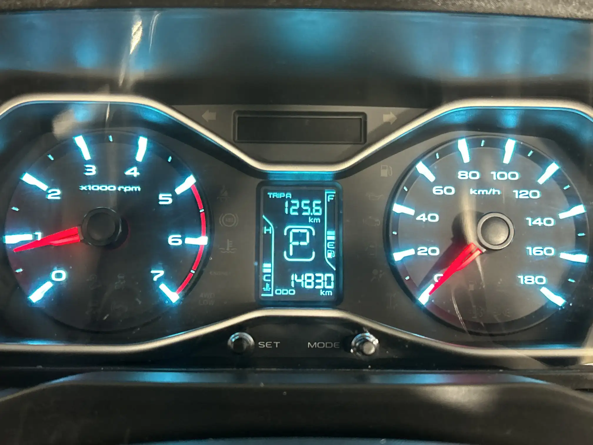 Mahindra PIK UP