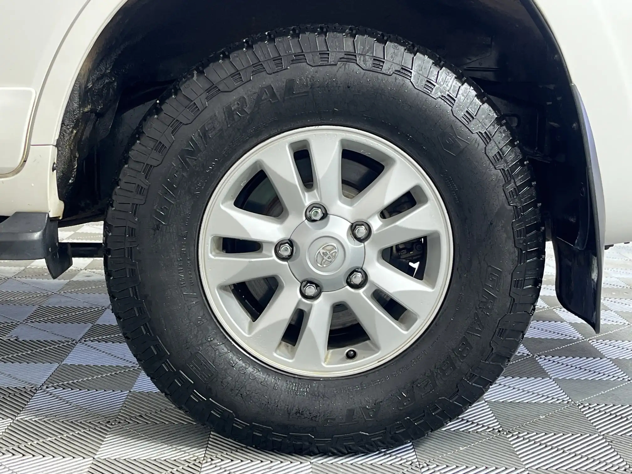 Toyota Land Cruiser