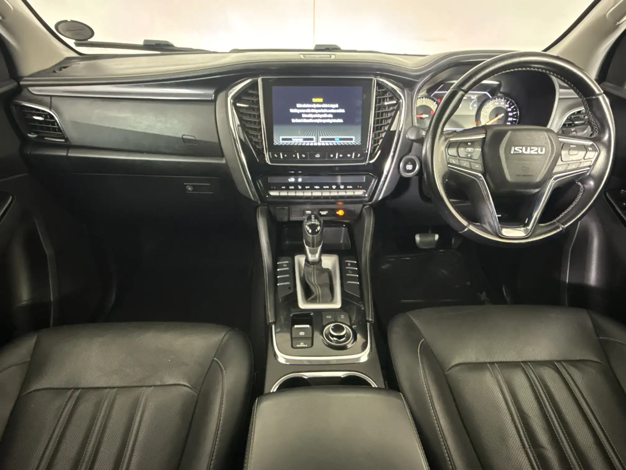 Isuzu MU-X