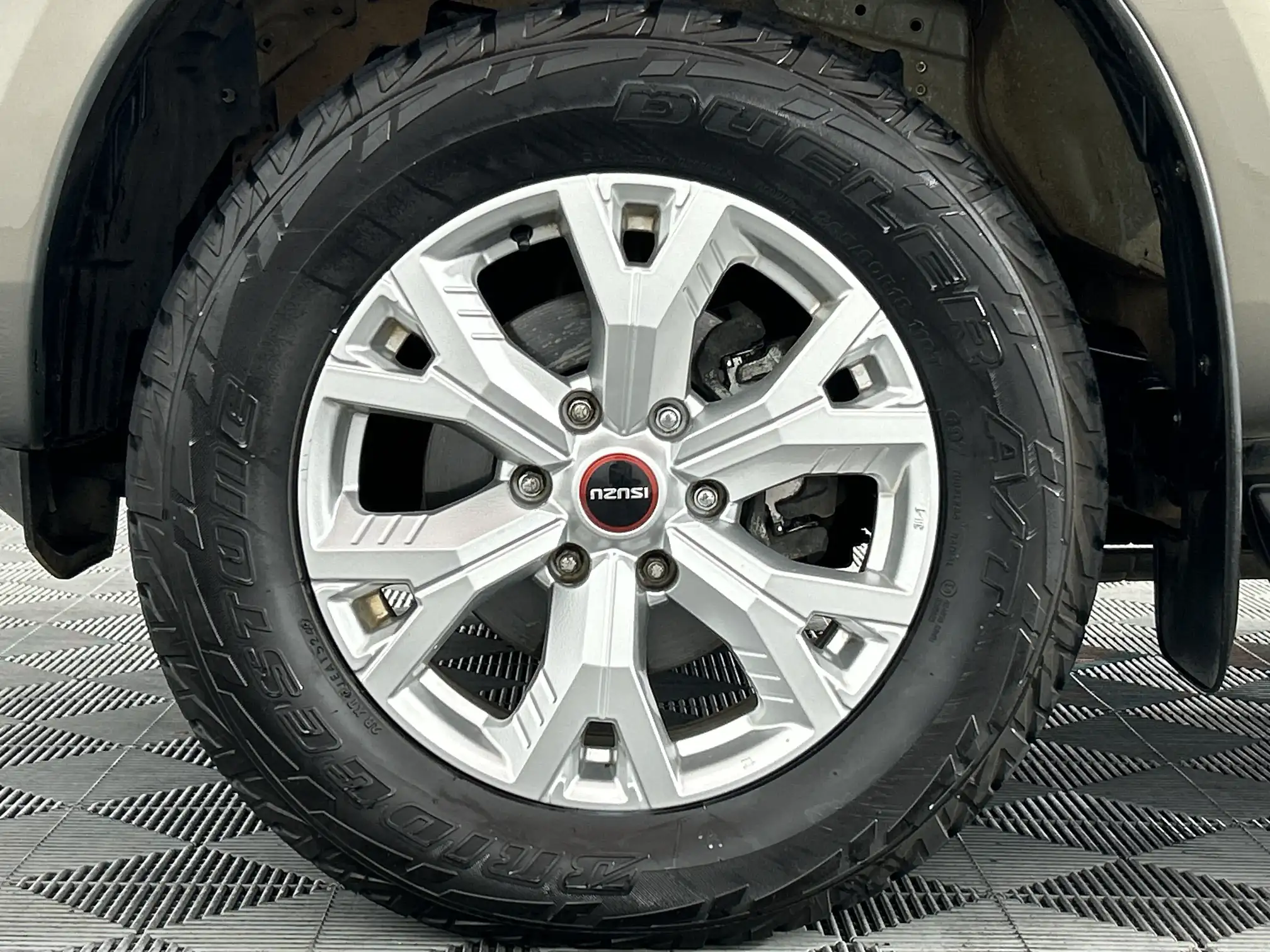 Isuzu D-MAX