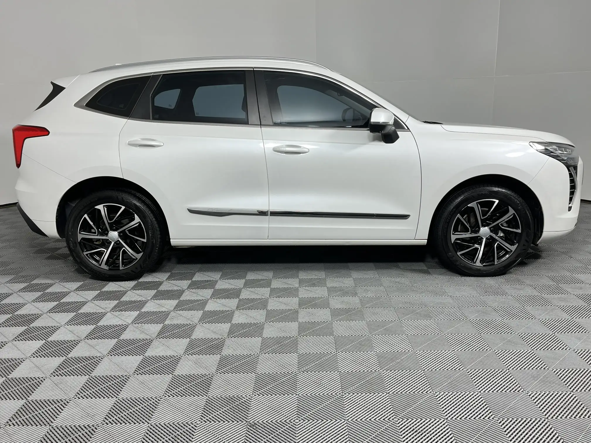 Haval Jolion