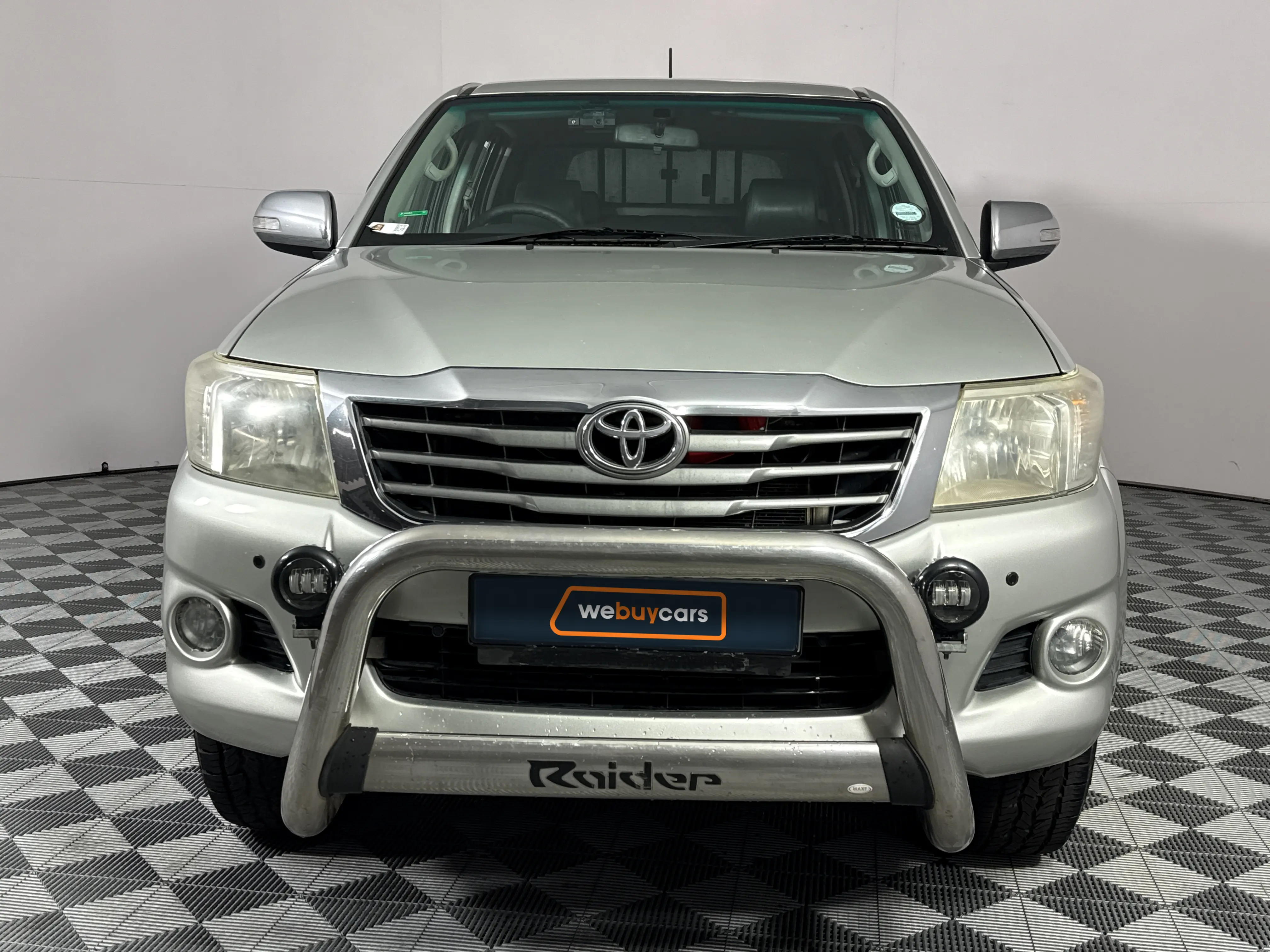 2013 Toyota Hilux 4.0 V6 Heritage R/B Auto Pick Up Double Cab, photo 2