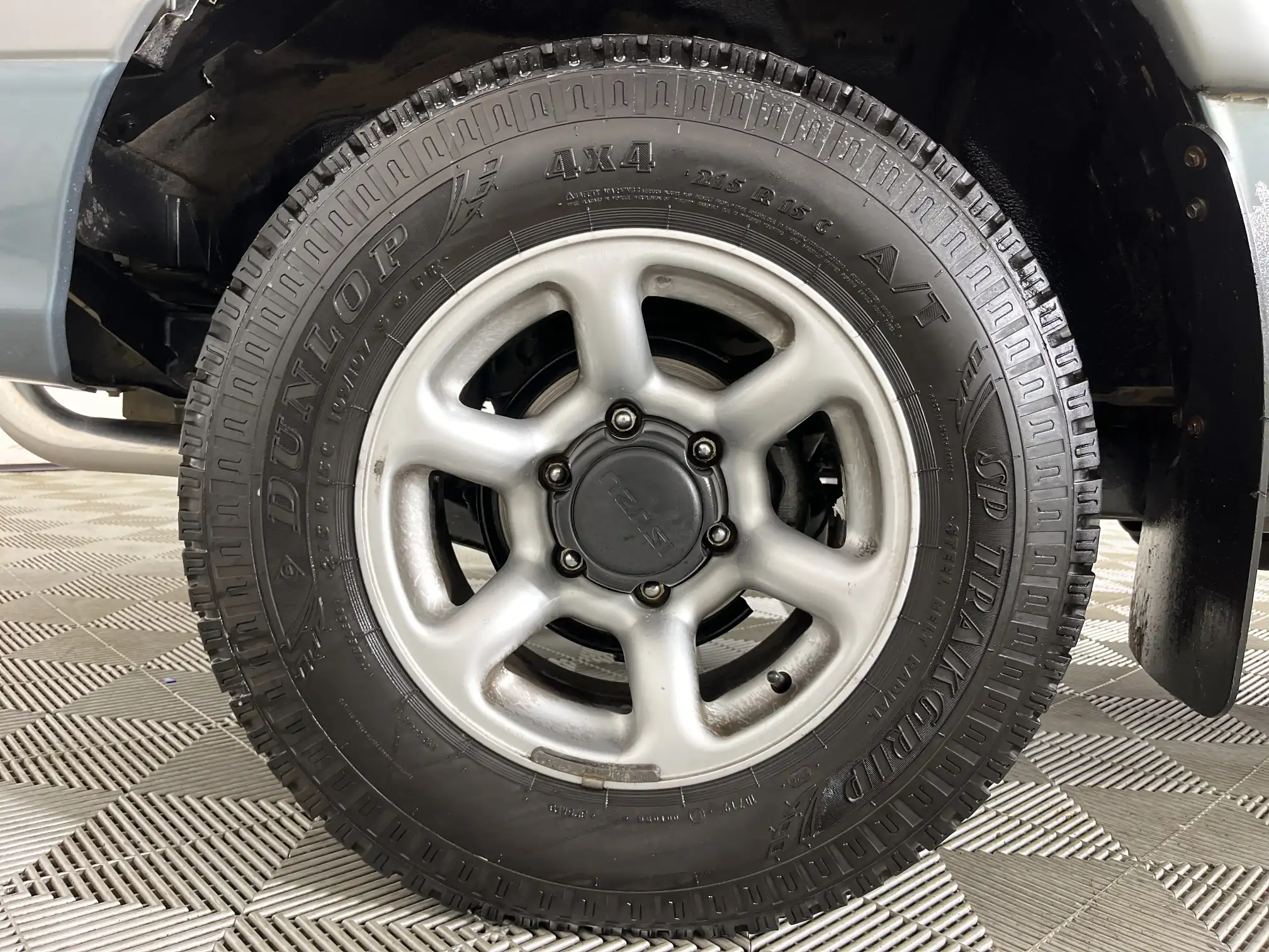Isuzu Frontier