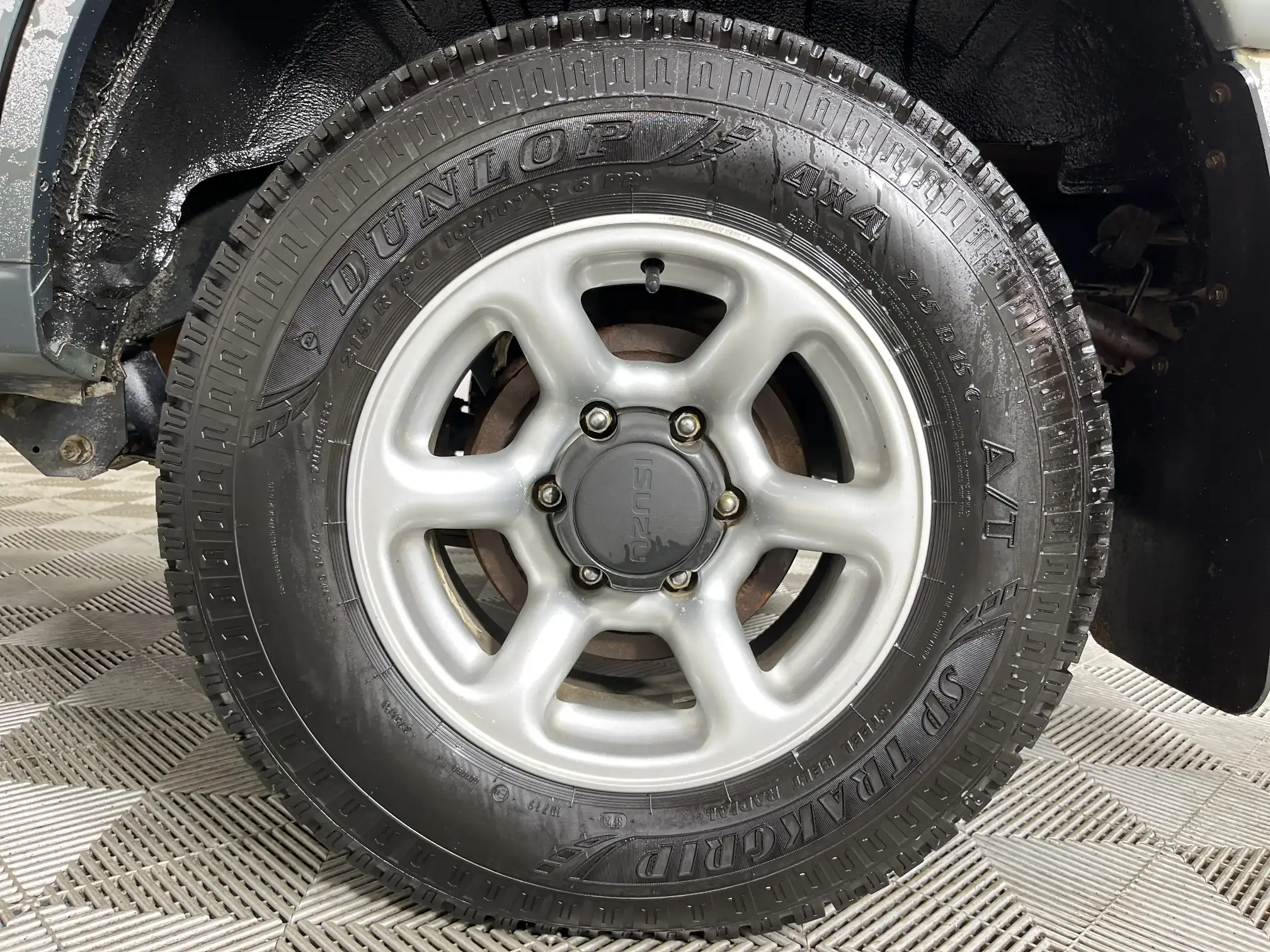 Isuzu Frontier