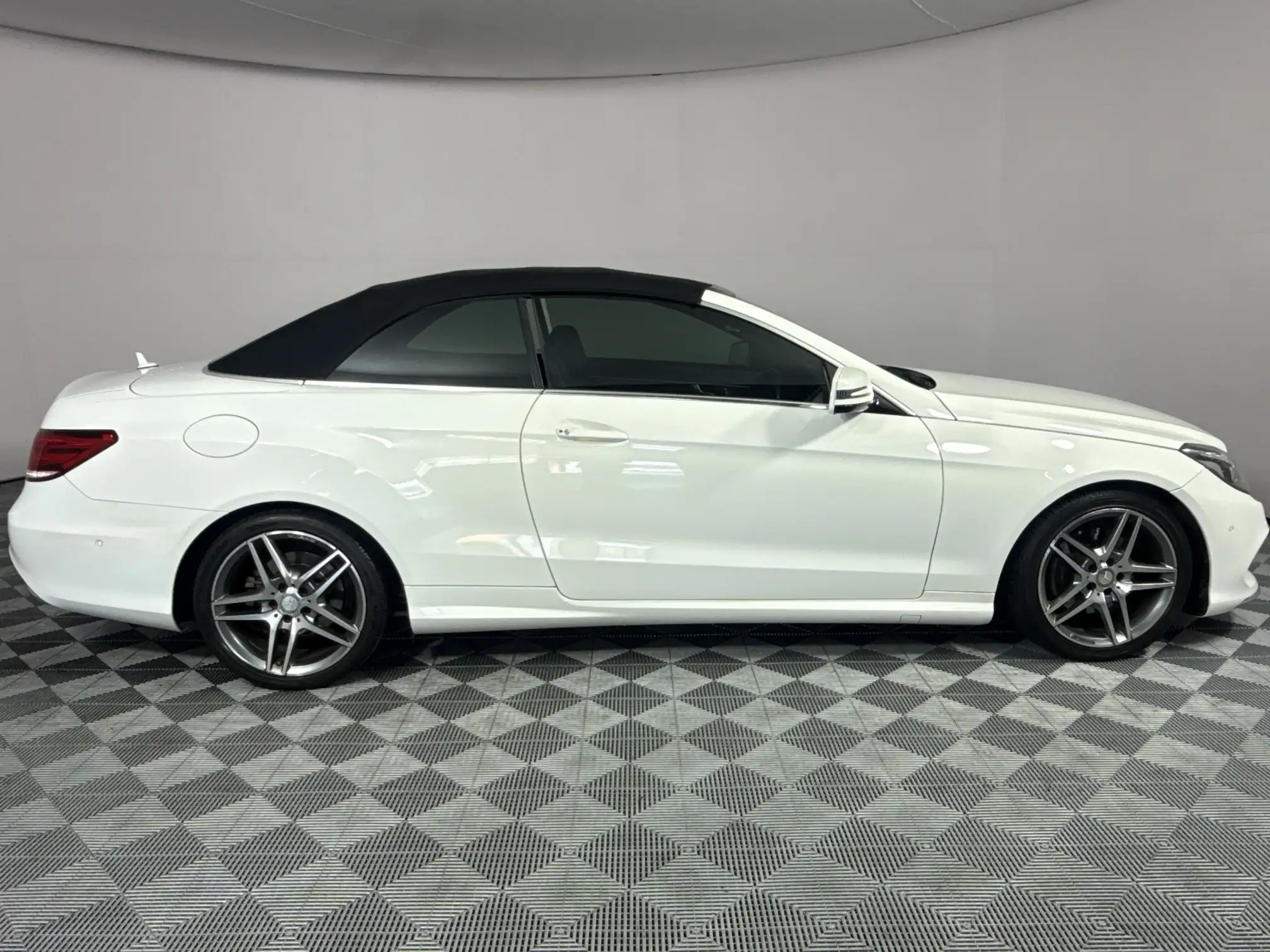 Mercedes-Benz E Class Cabriolet
