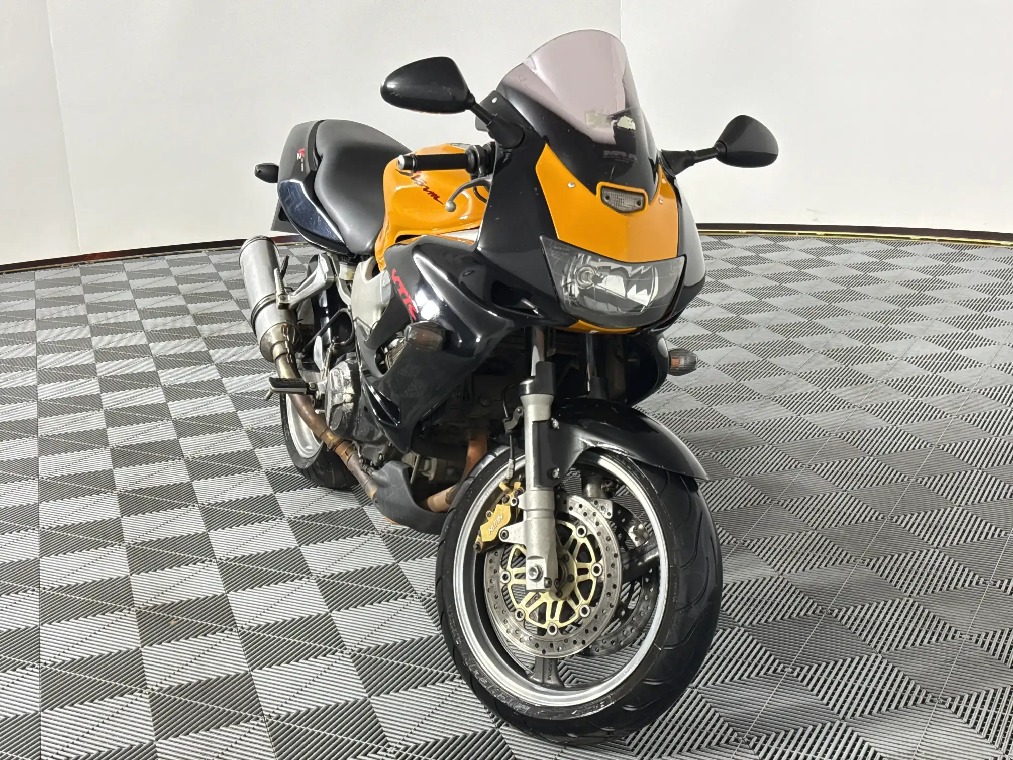 Honda VTR