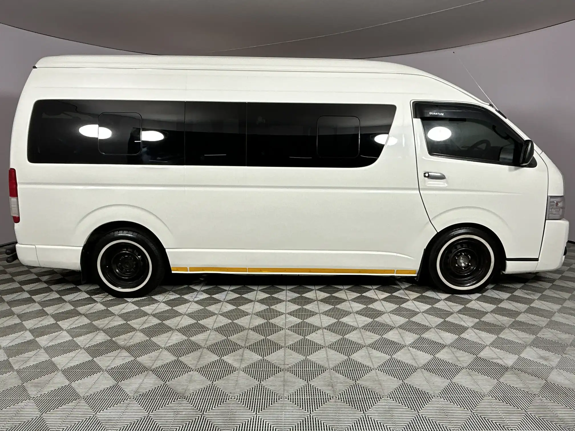 Toyota Quantum
