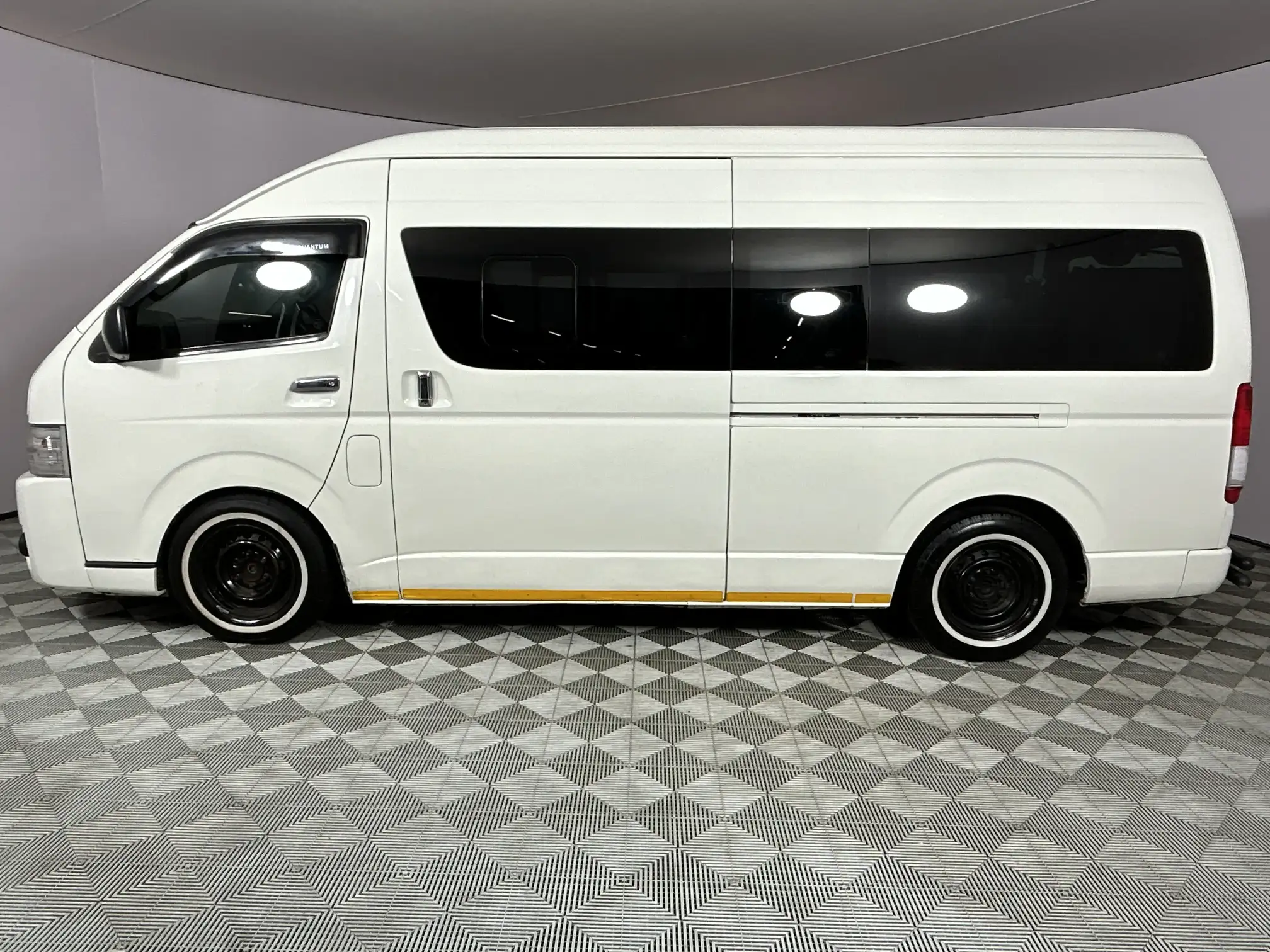 Toyota Quantum