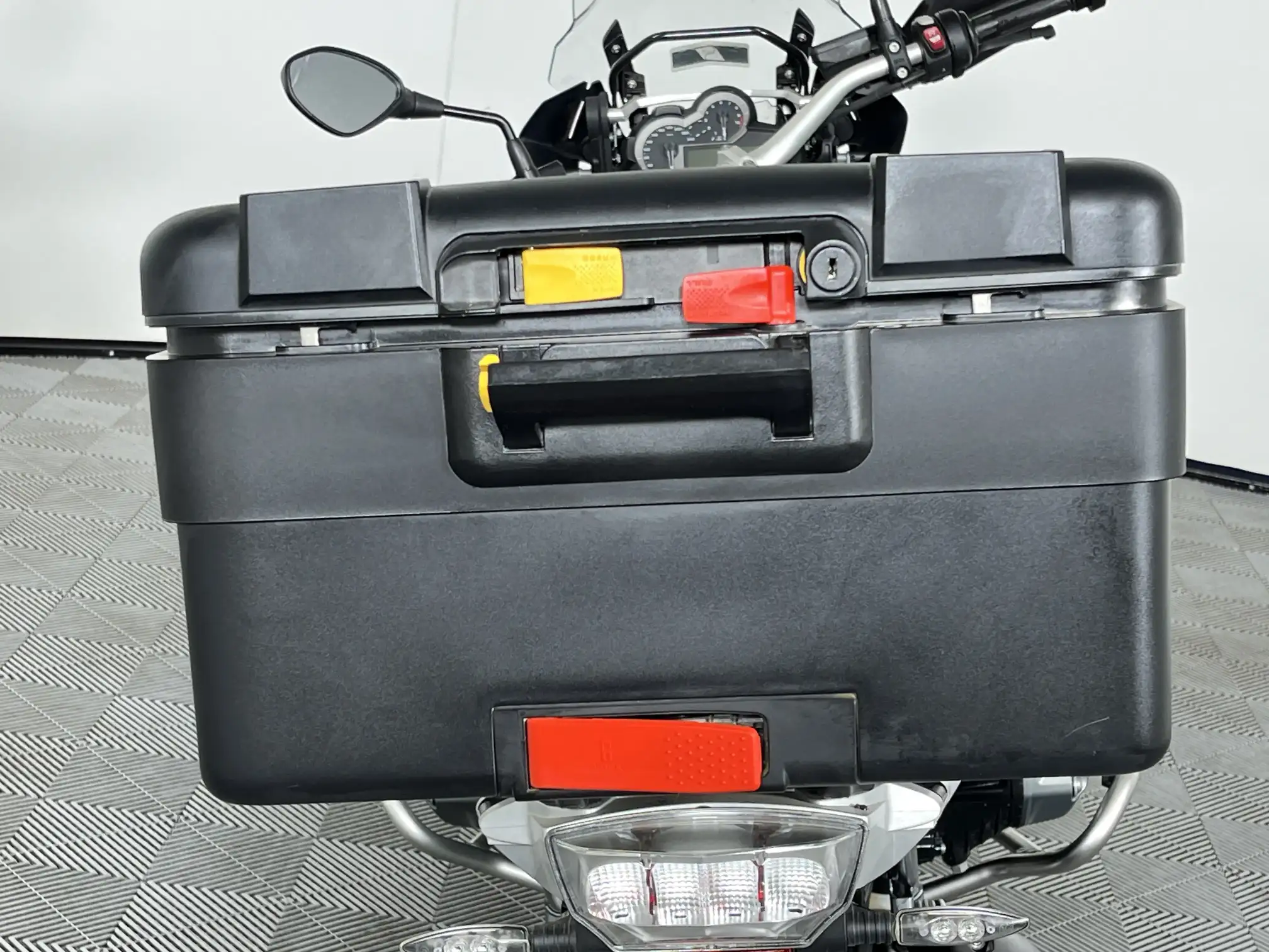 BMW R Series