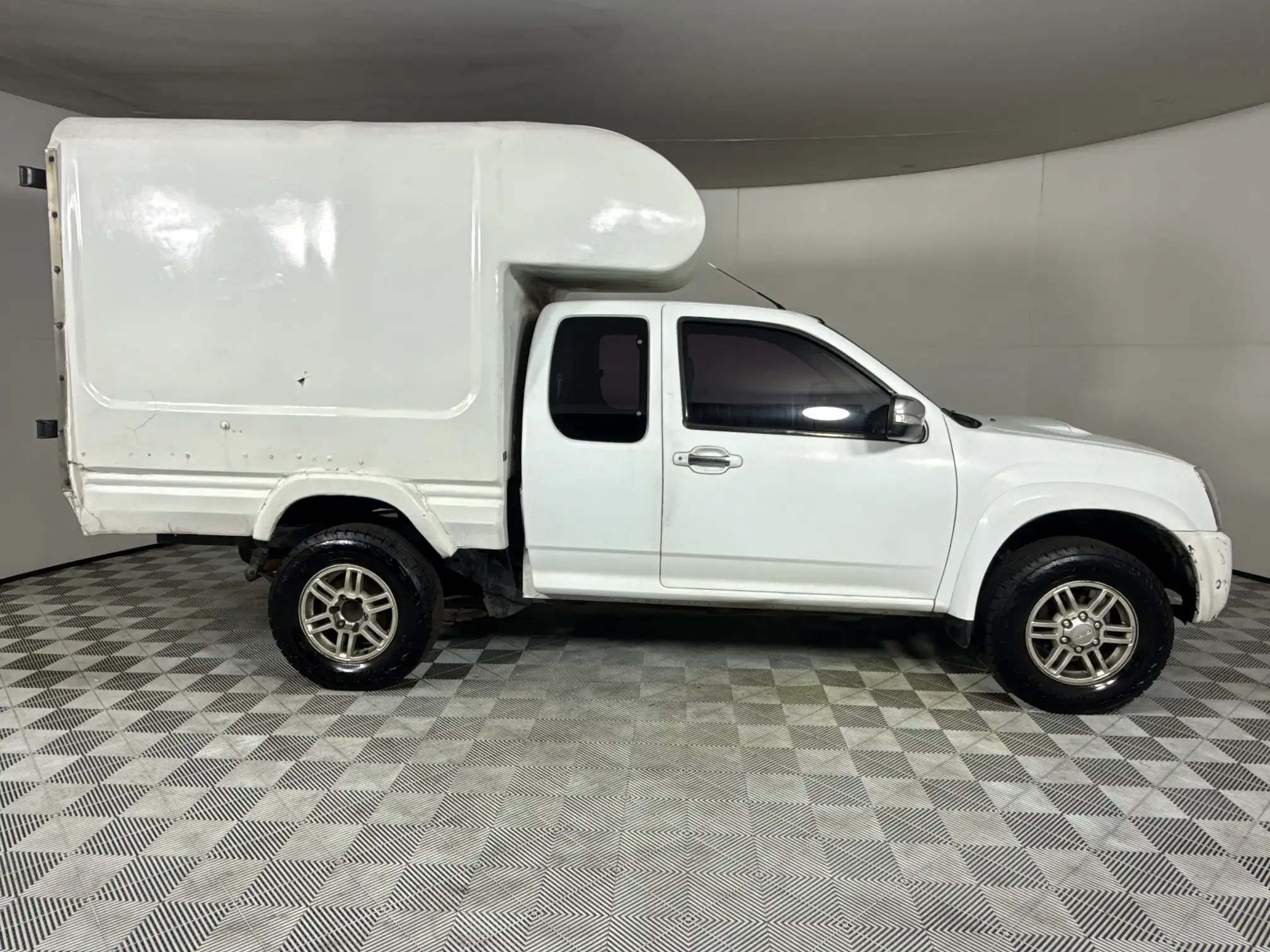 Isuzu KB