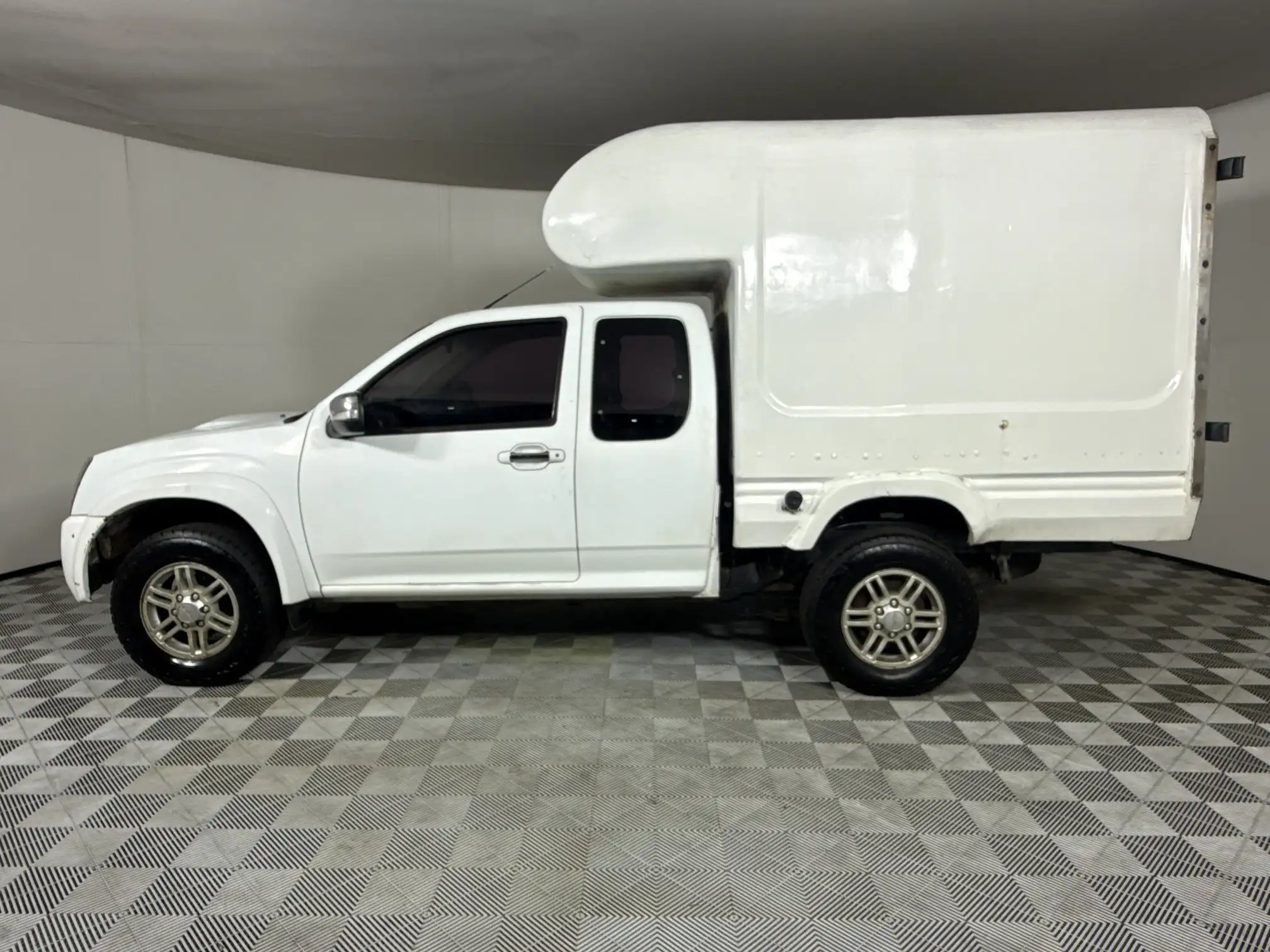 Isuzu KB