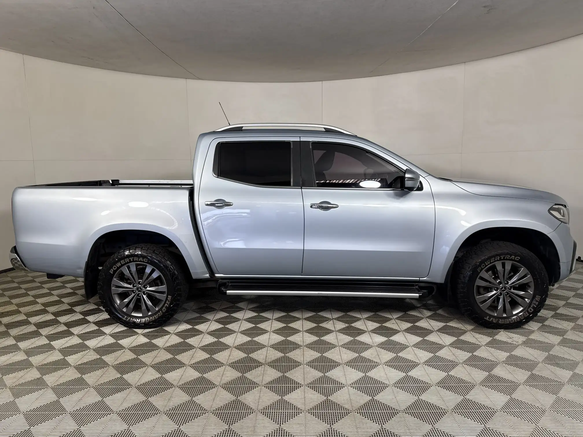 Mercedes-Benz X-Class