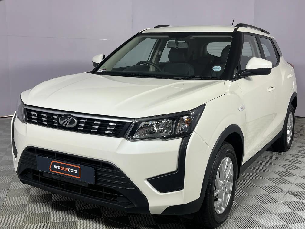 Mahindra XUV 300 1.2T (W6)