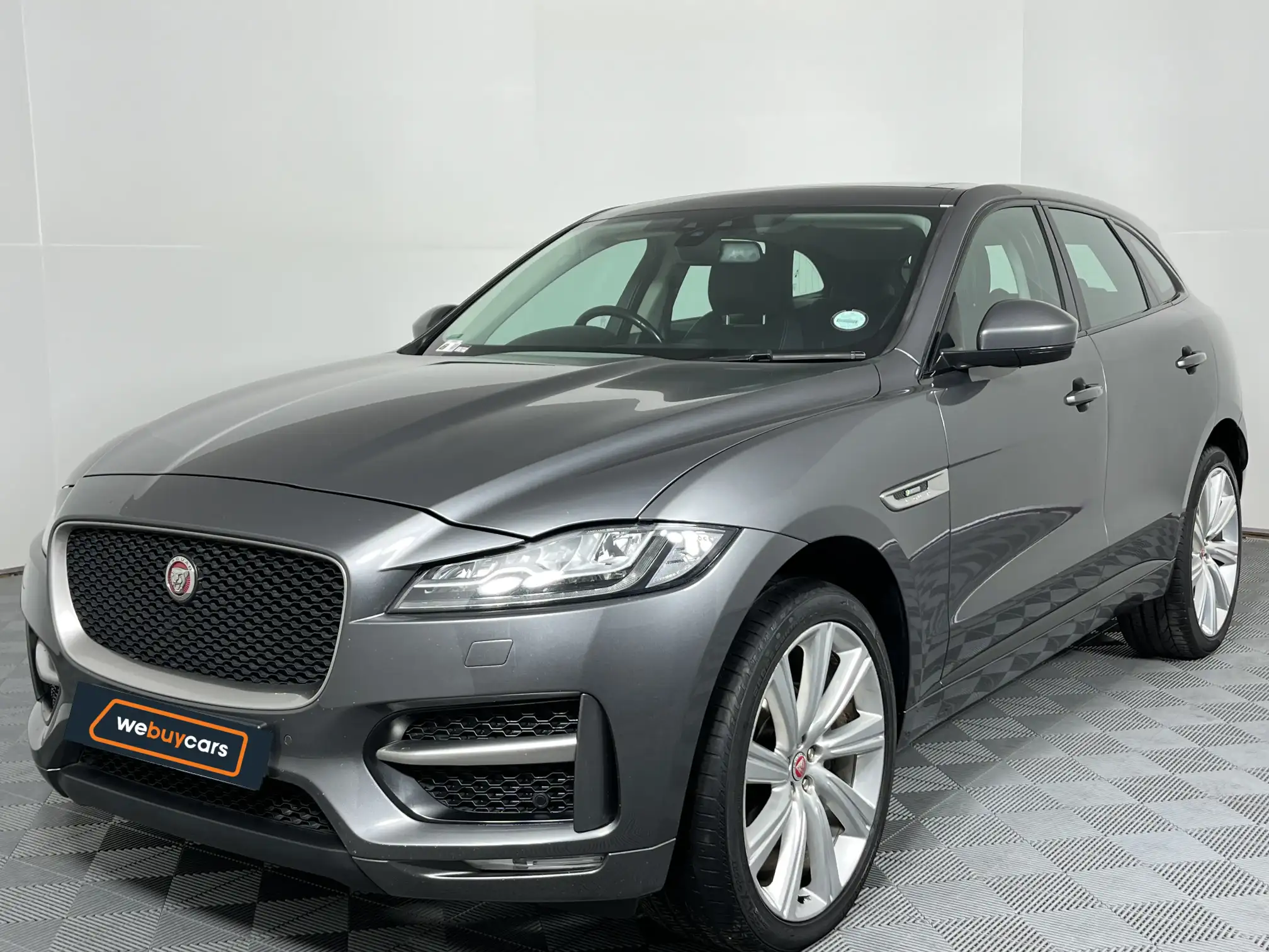 Jaguar F-Pace