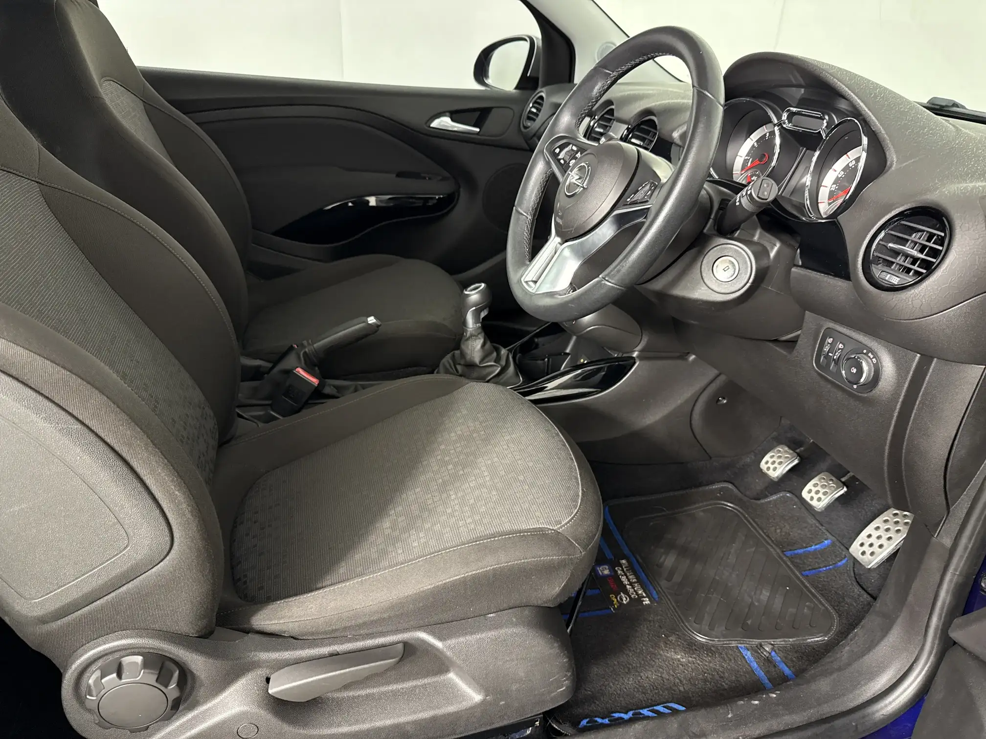 Opel Adam
