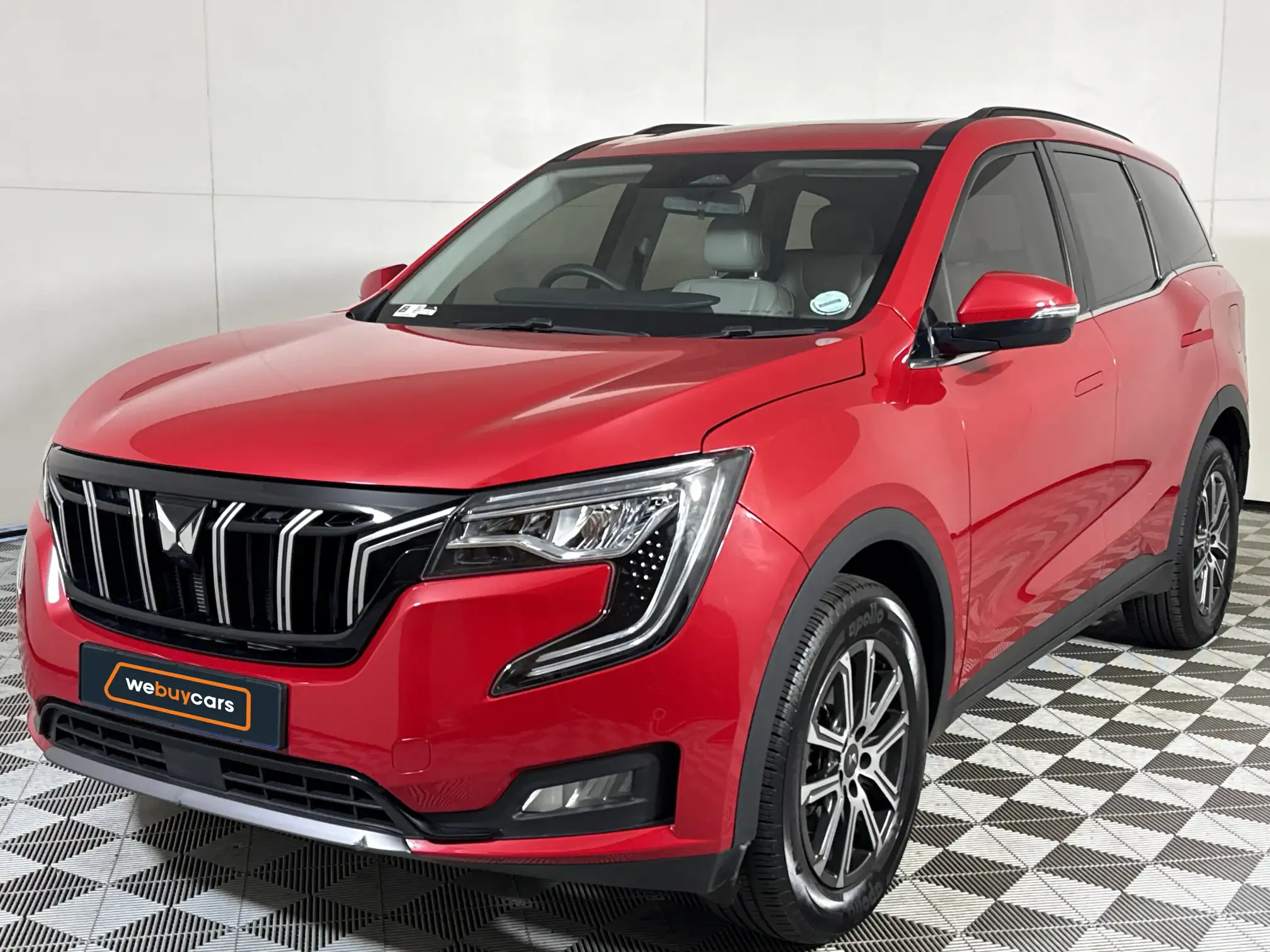 2024 Mahindra XUV 700