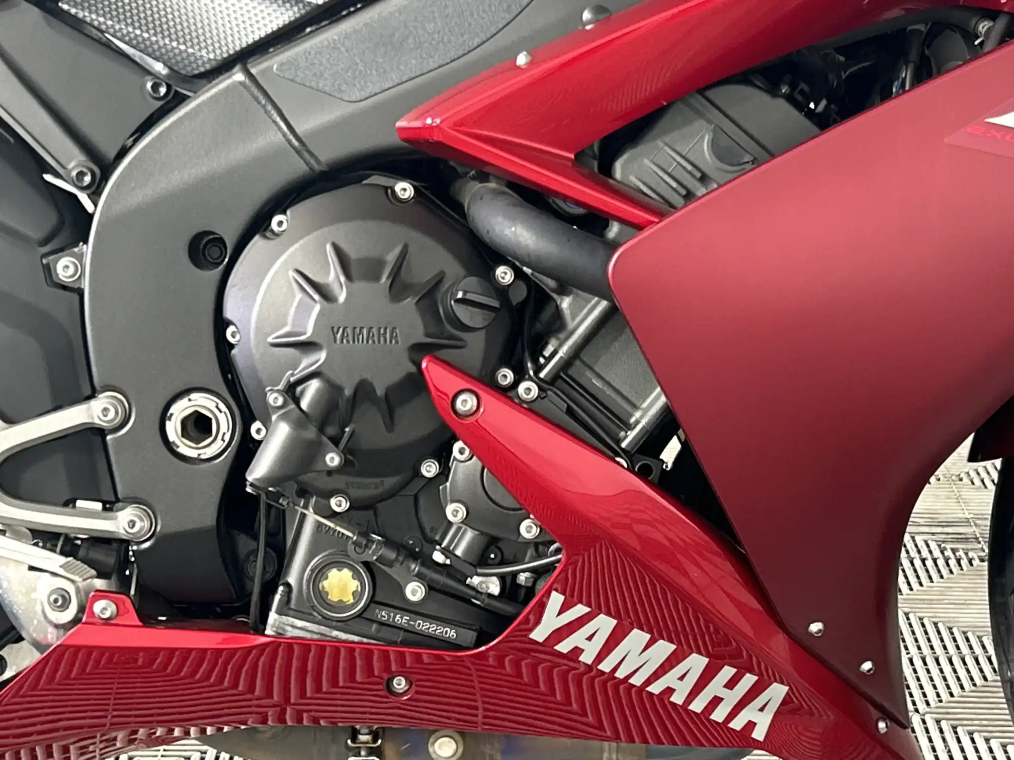 Yamaha YZF R1