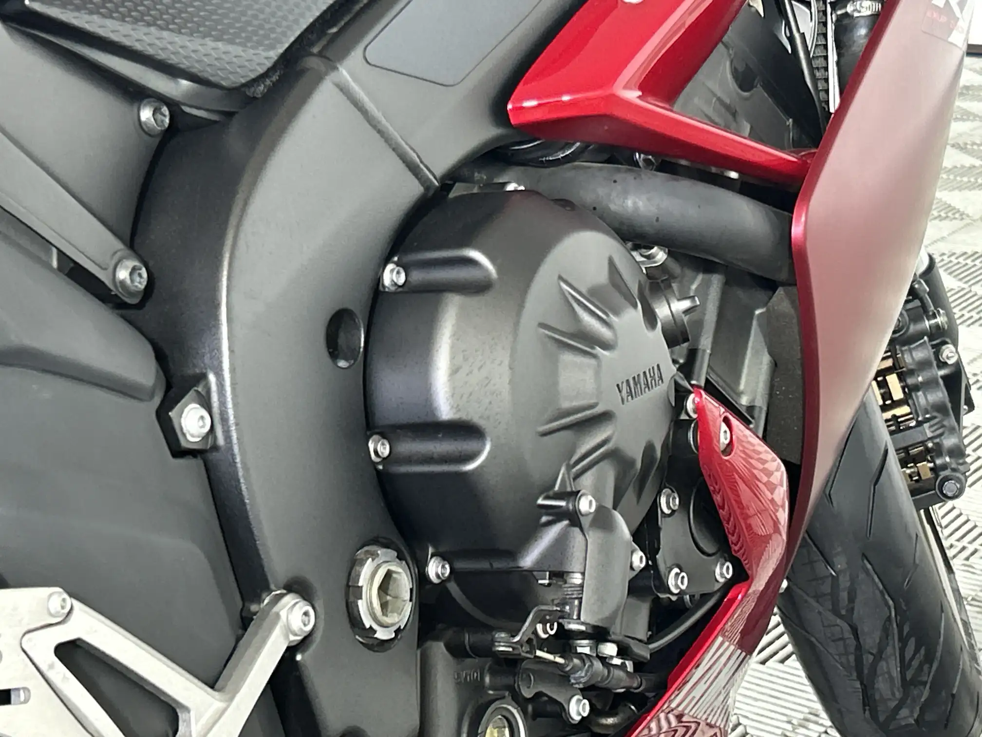 Yamaha YZF R1