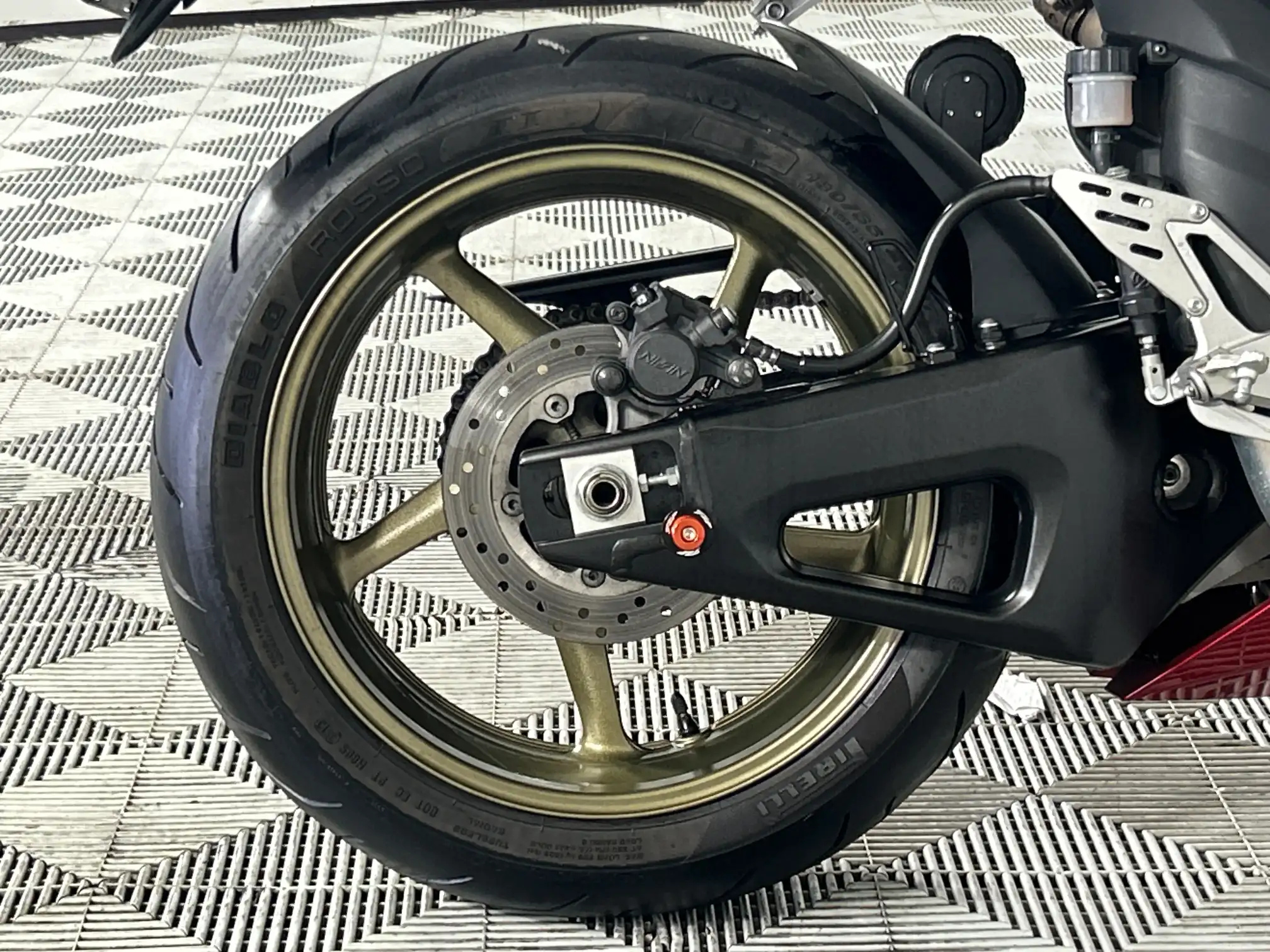 Yamaha YZF R1