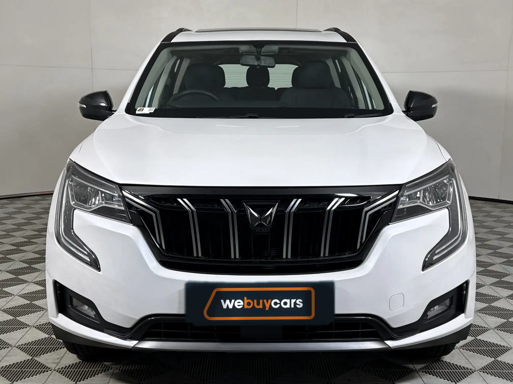 Mahindra XUV 700