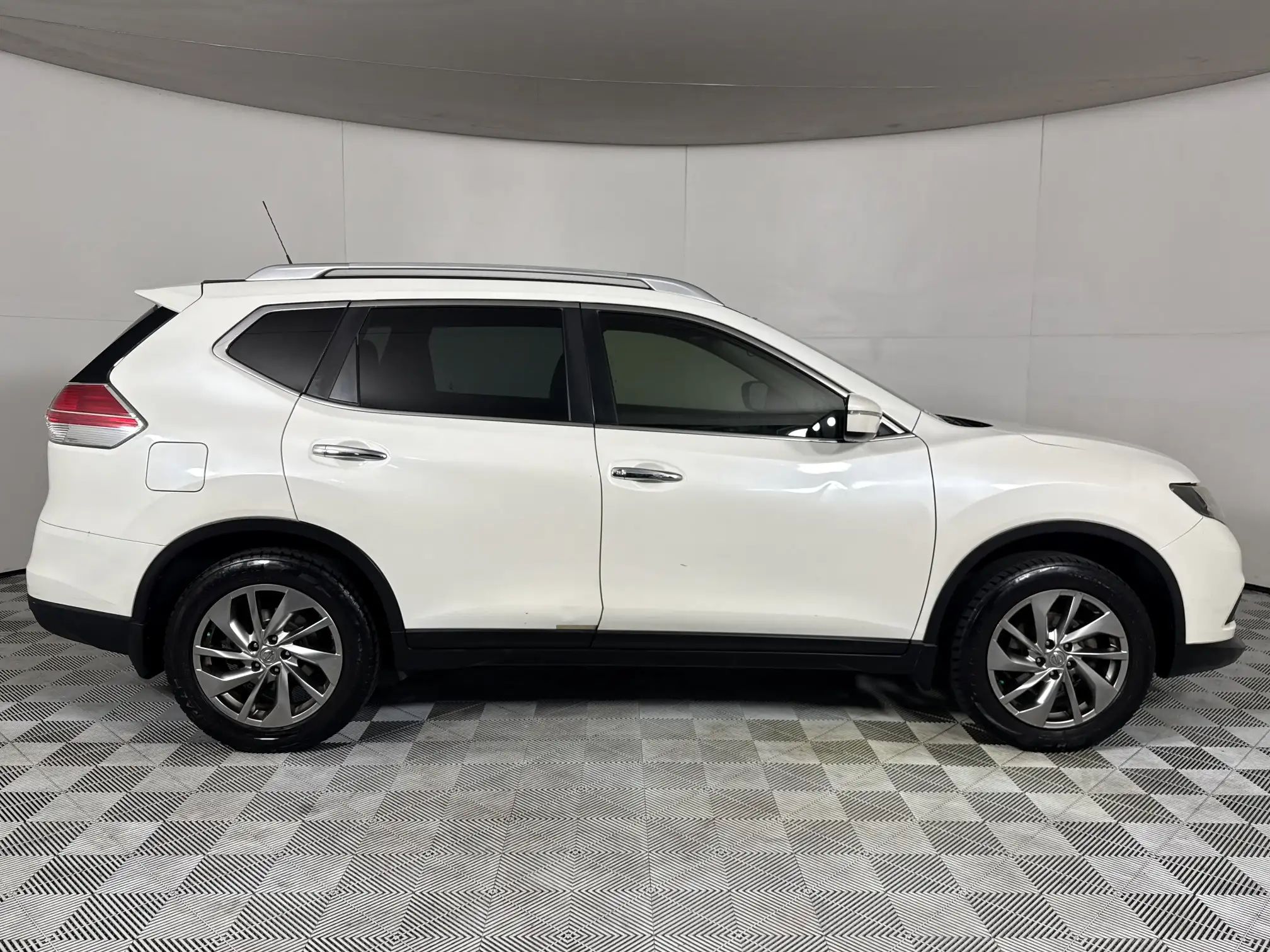 Nissan X Trail