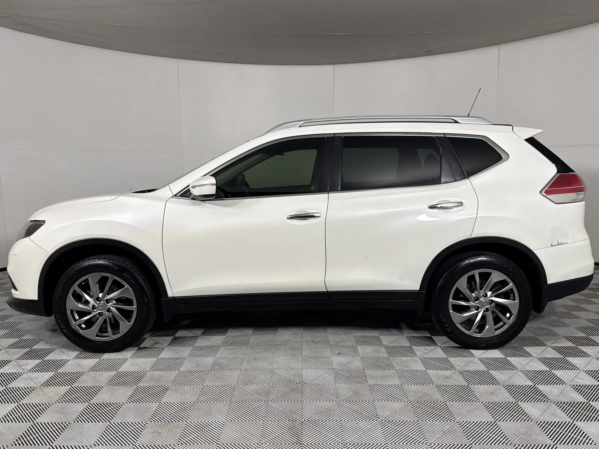 Nissan X Trail