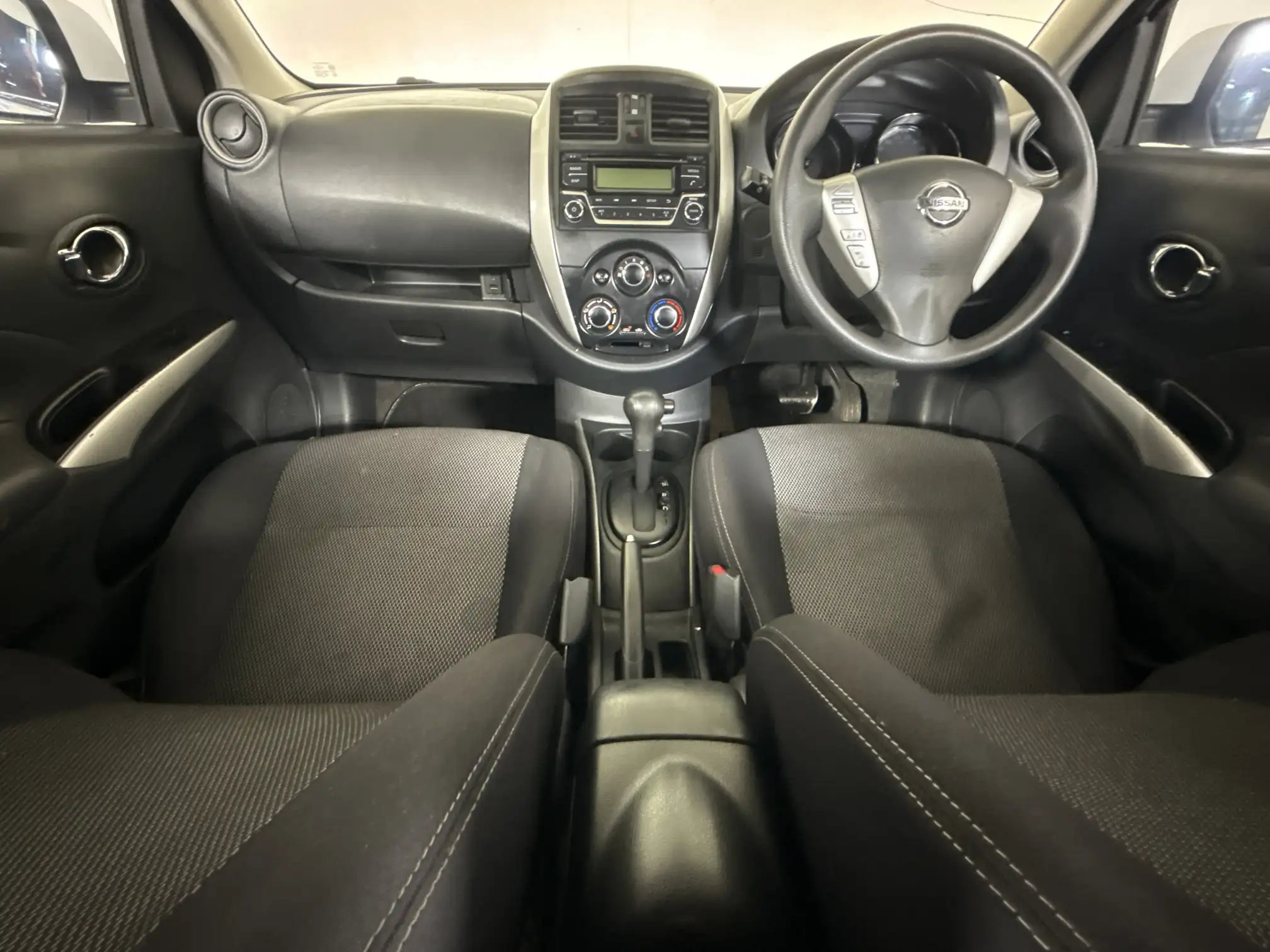 Nissan Almera