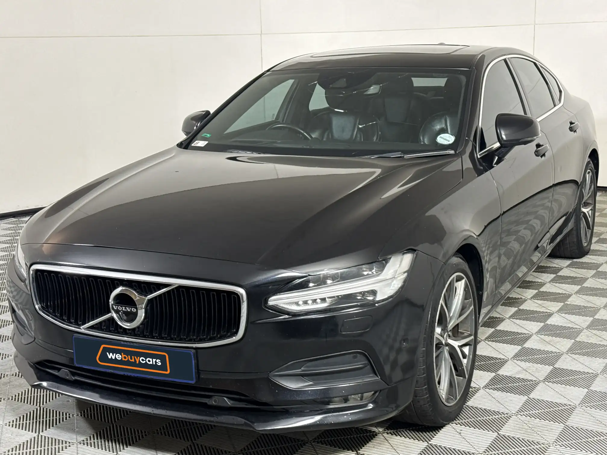 2017 Volvo S90