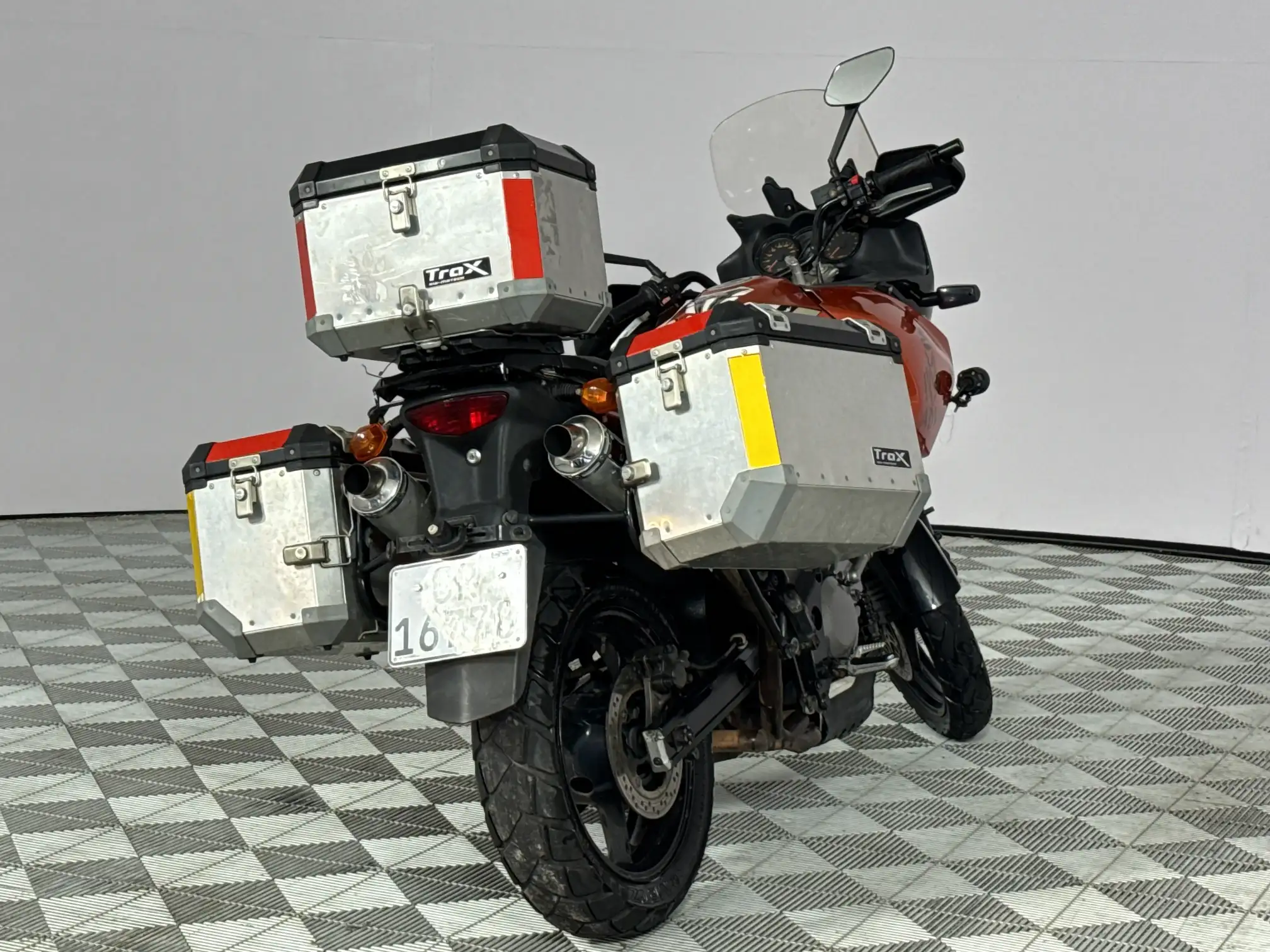 Suzuki DL