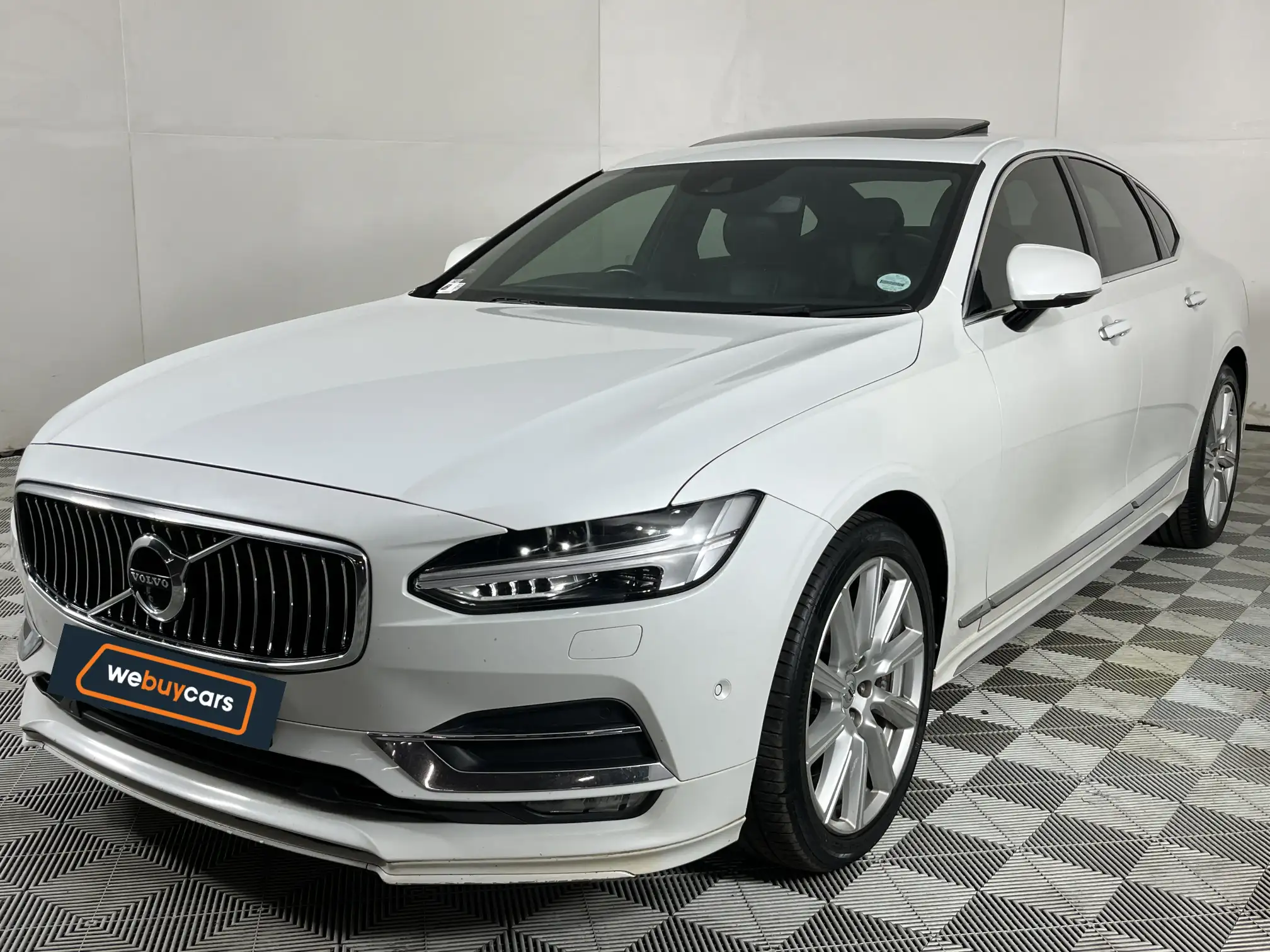 Volvo S90