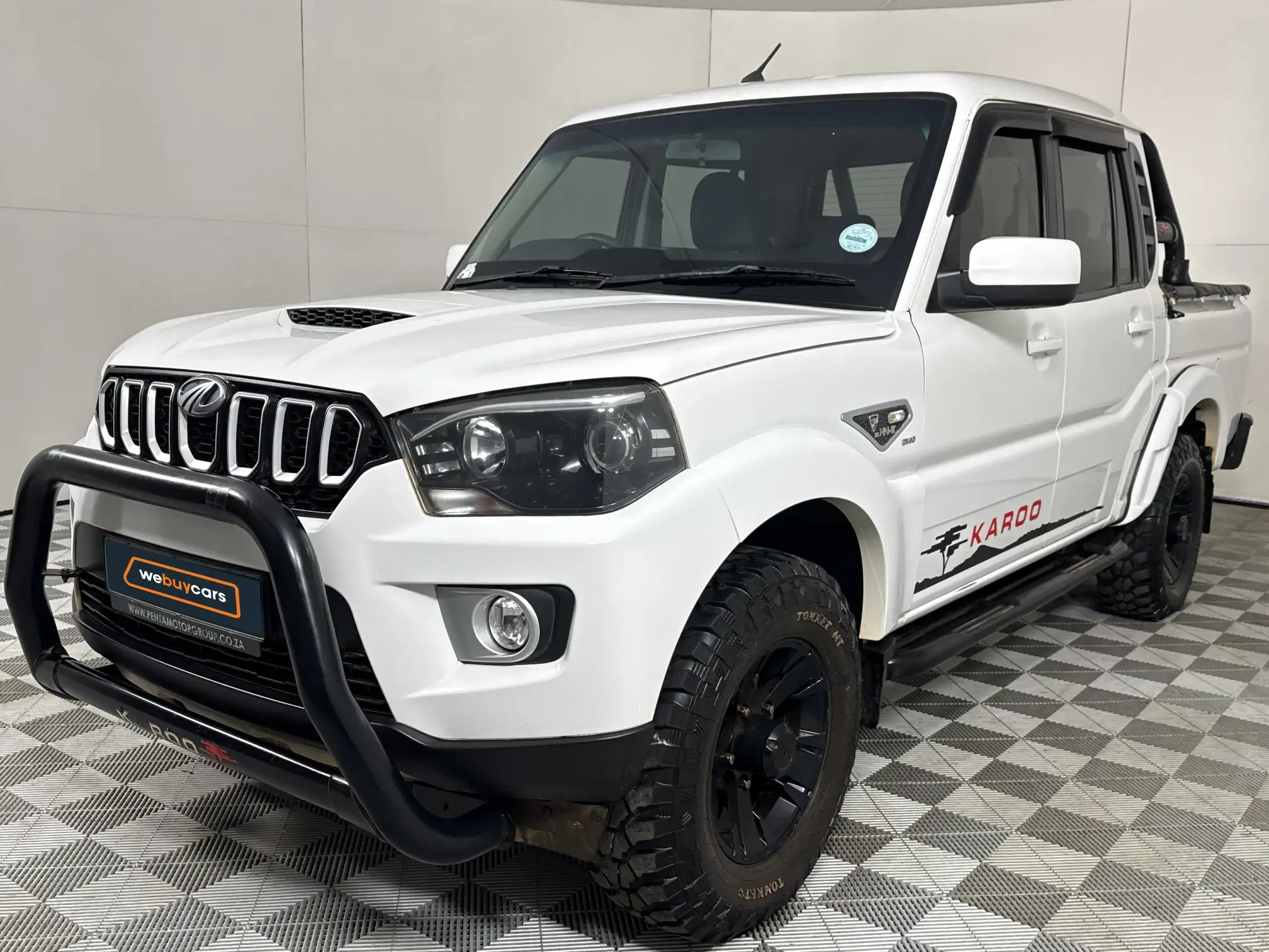 2023 Mahindra PIK UP