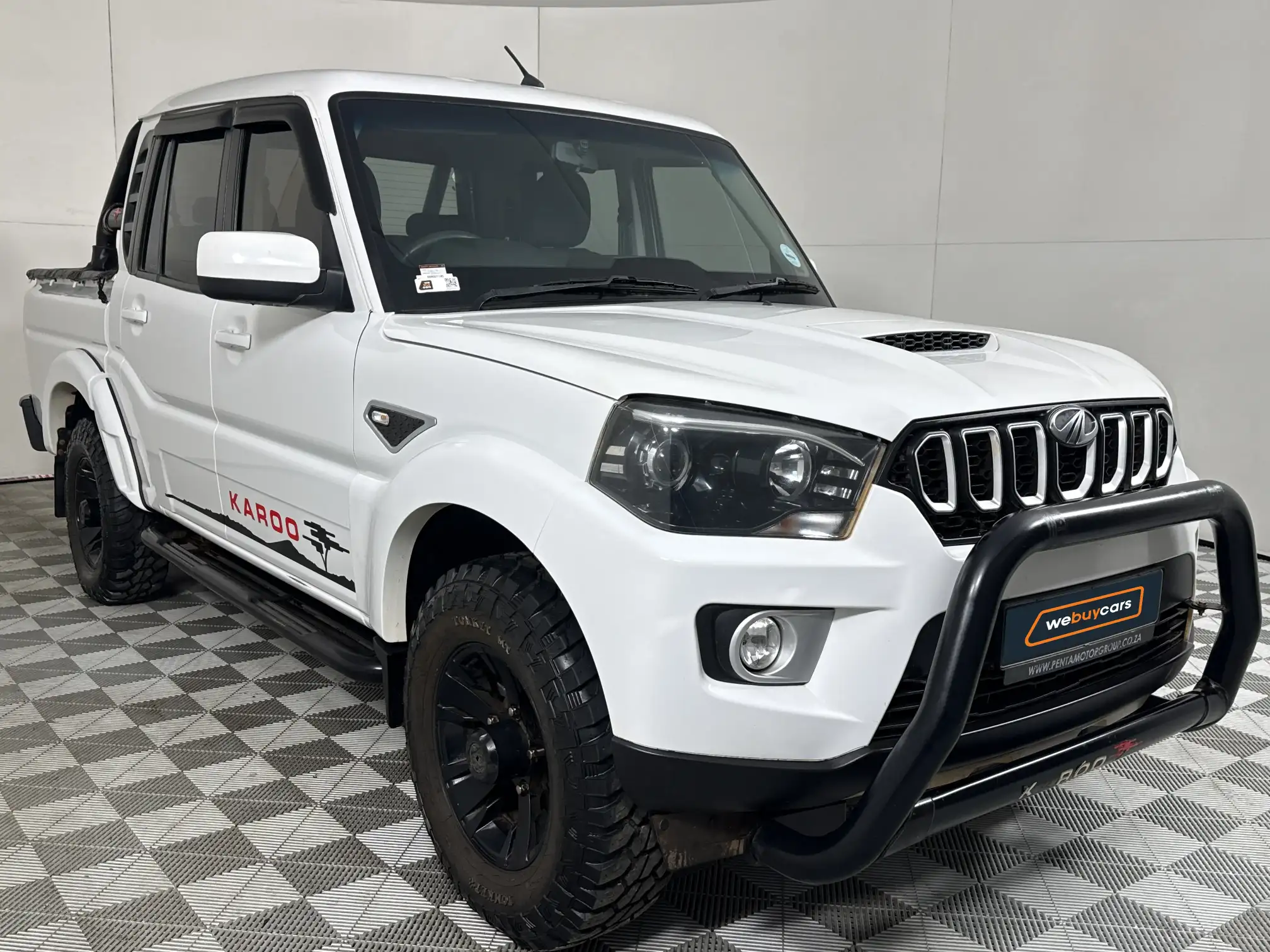 Mahindra PIK UP