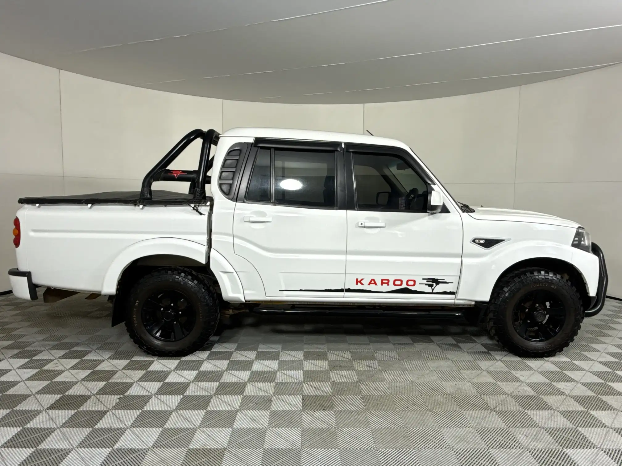Mahindra PIK UP