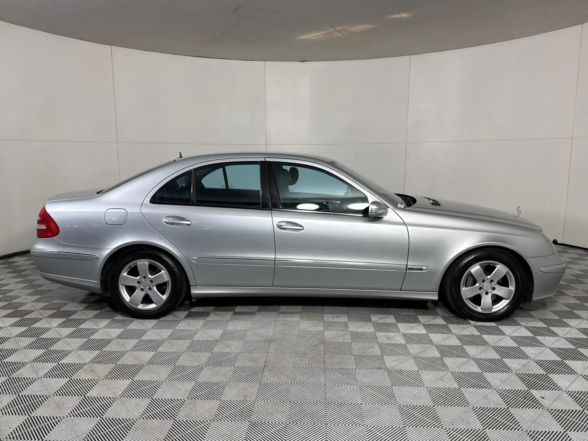 Mercedes-Benz E Class Sedan