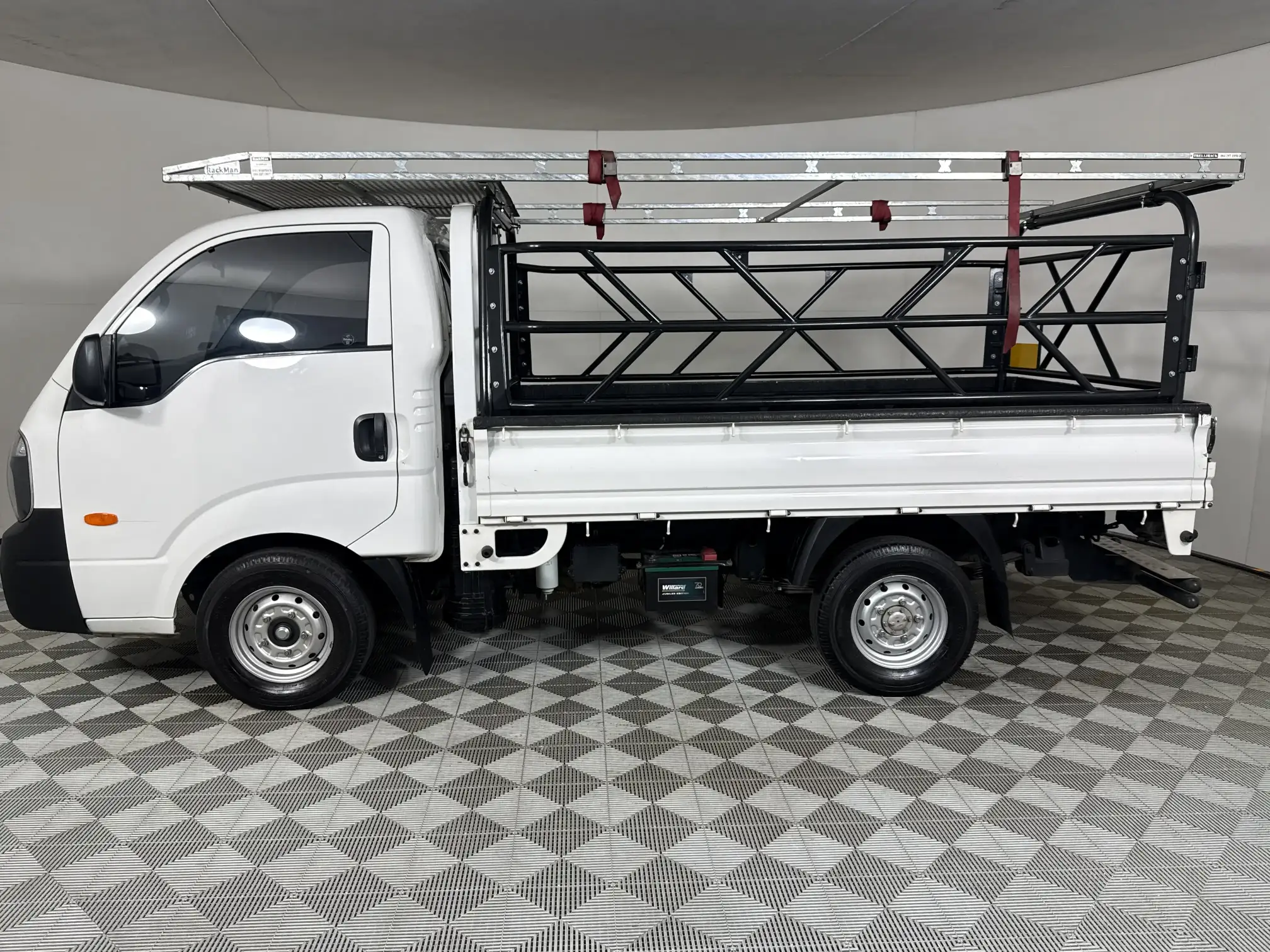 KIA K 2700